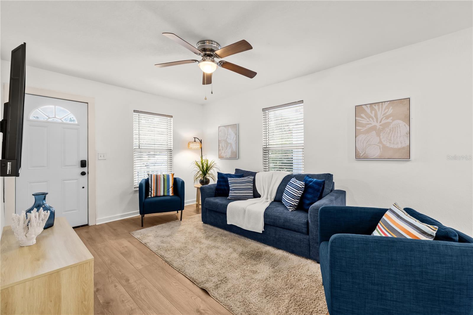 Image 2 of 22 For 3906 Ola Avenue