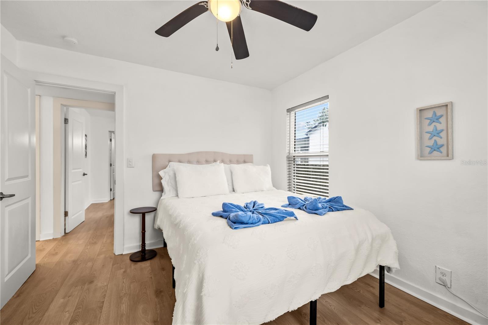 Image 5 of 22 For 3906 Ola Avenue