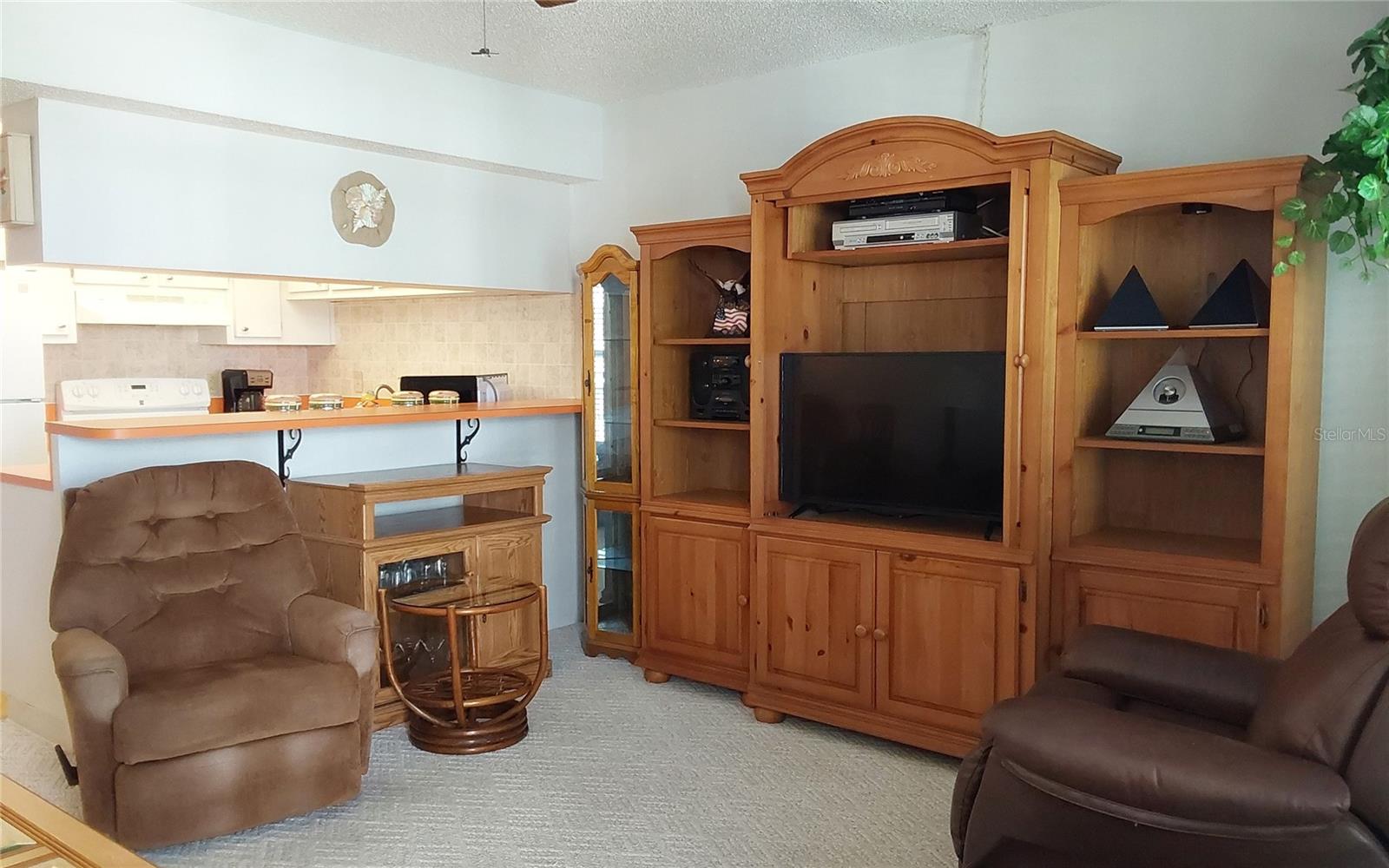 Image 10 of 33 For 9755 Harrell Avenue 206