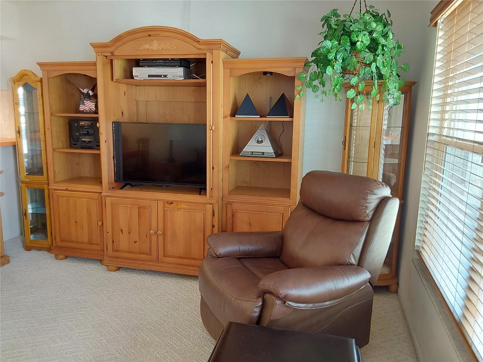 Image 13 of 33 For 9755 Harrell Avenue 206