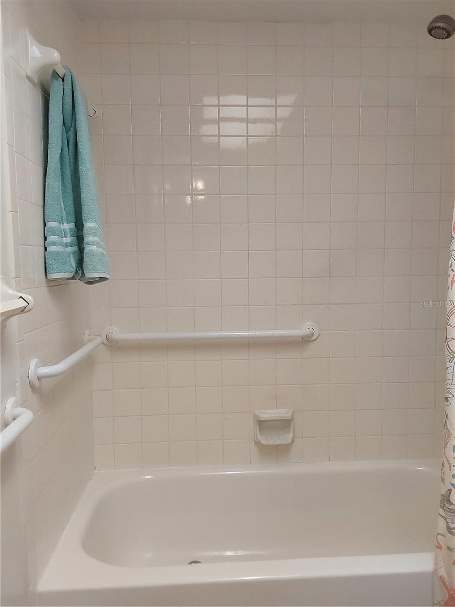 Image 30 of 33 For 9755 Harrell Avenue 206