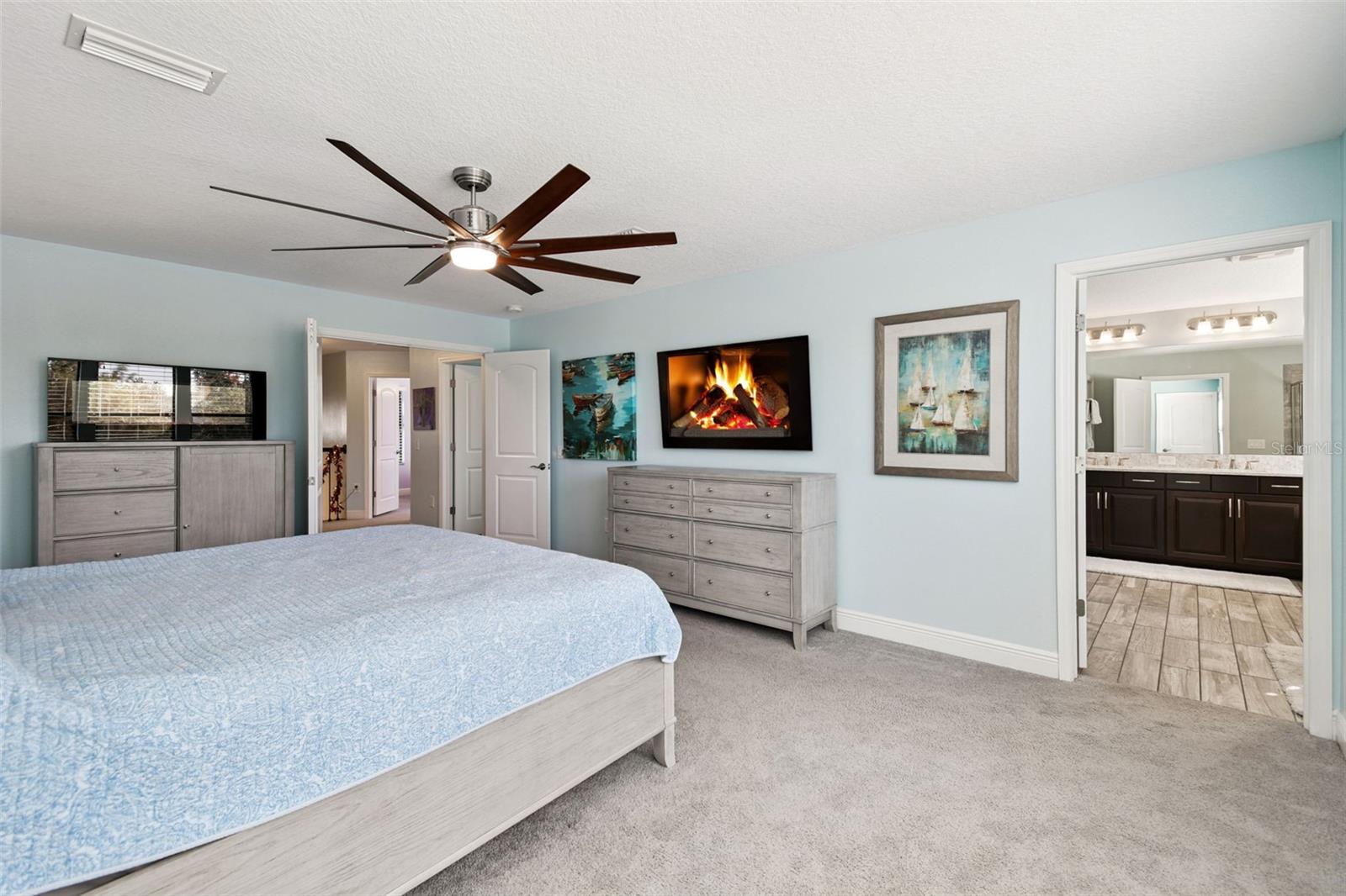 Listing photo id 25 for 18779 Deer Tracks Loop