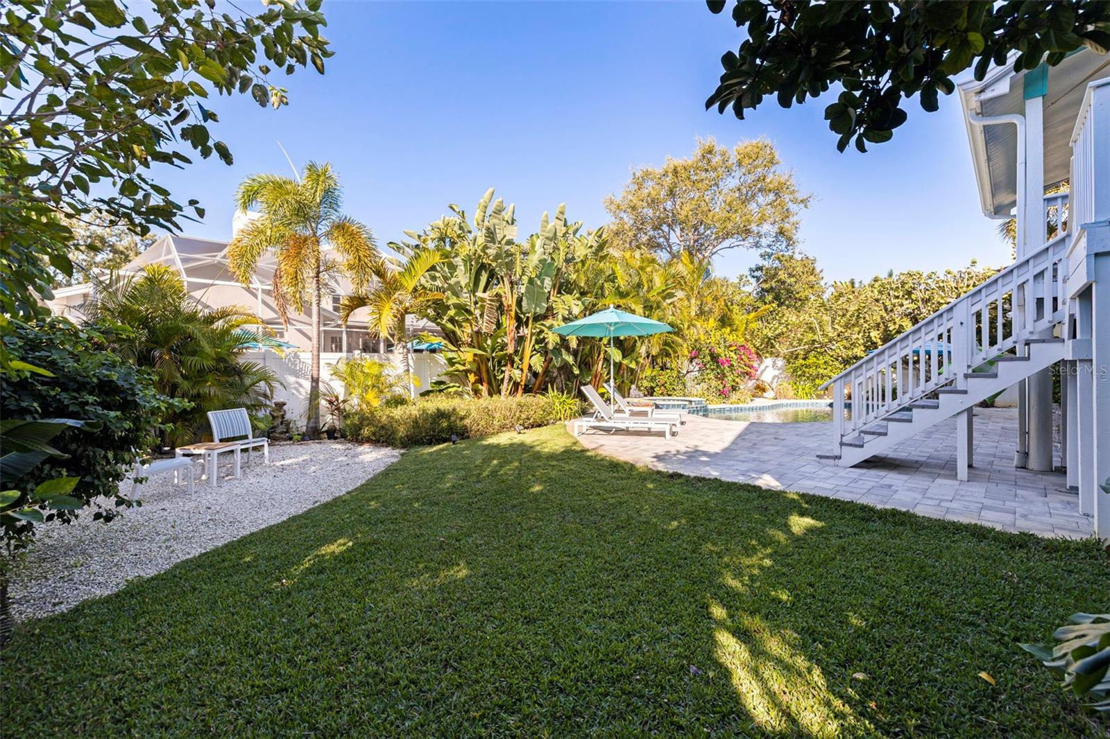 Image 39 of 43 For 842 2nd Avenue S