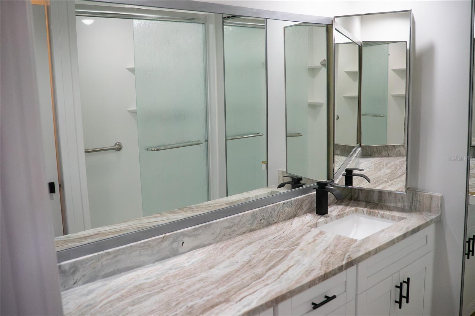 Image 10 of 21 For 2702 5th Court