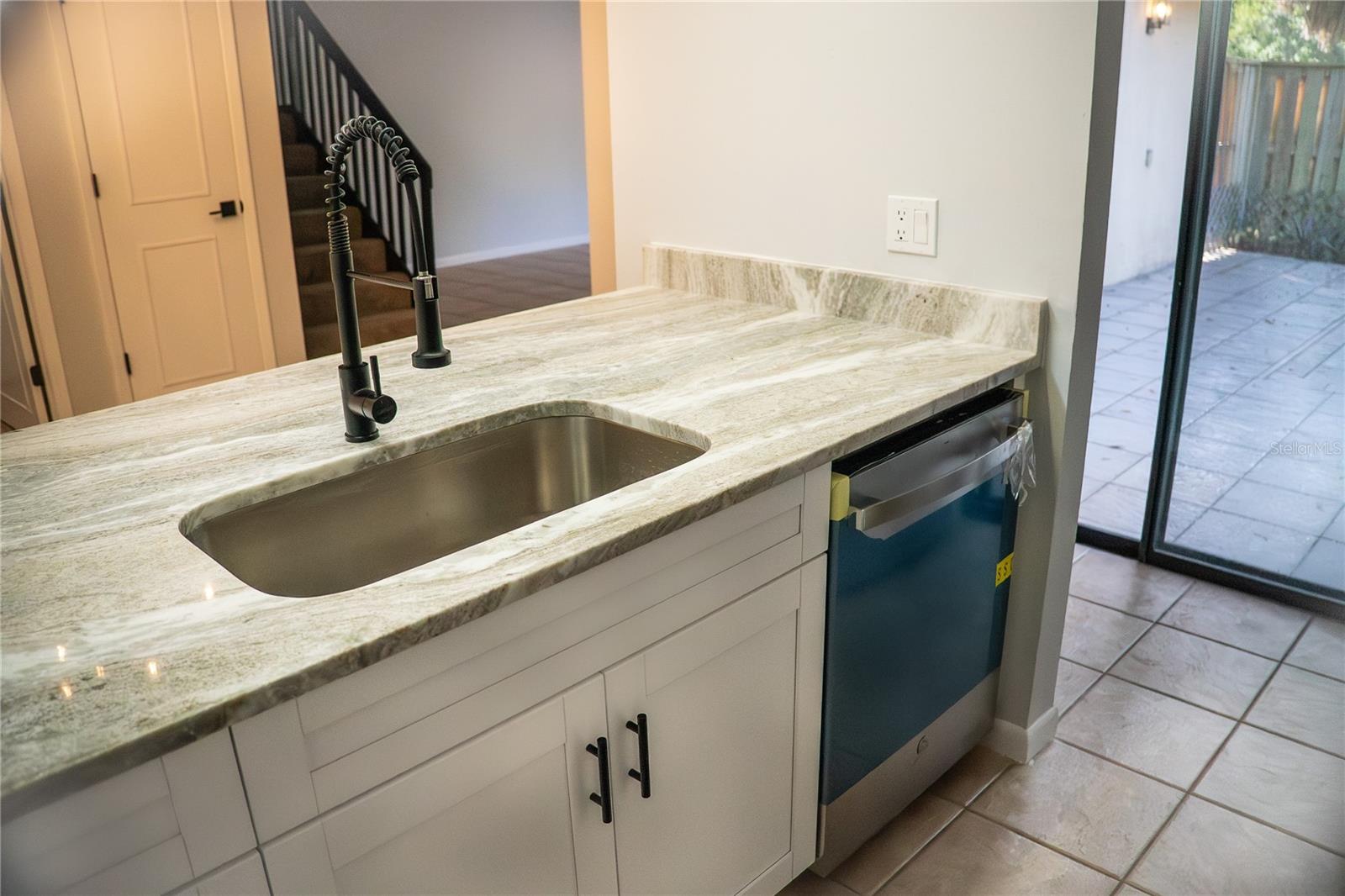 Image 7 of 21 For 2702 5th Court