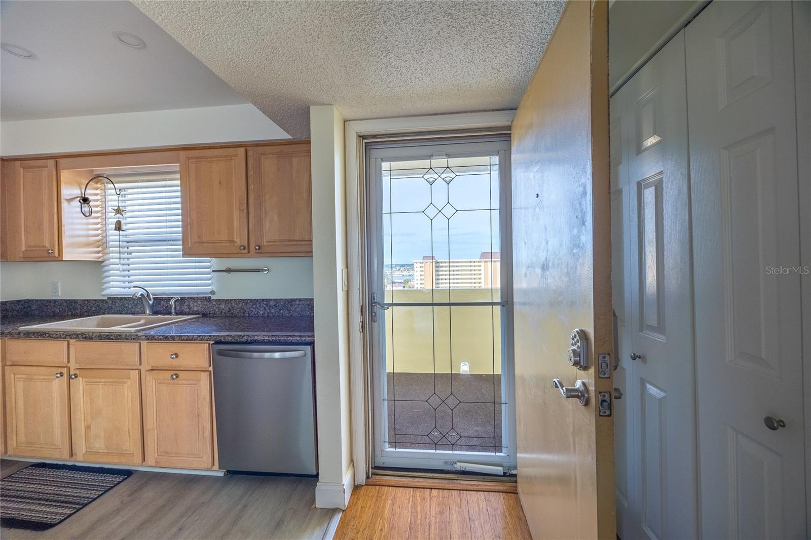 Image 33 of 60 For 4775 Cove Circle 1002