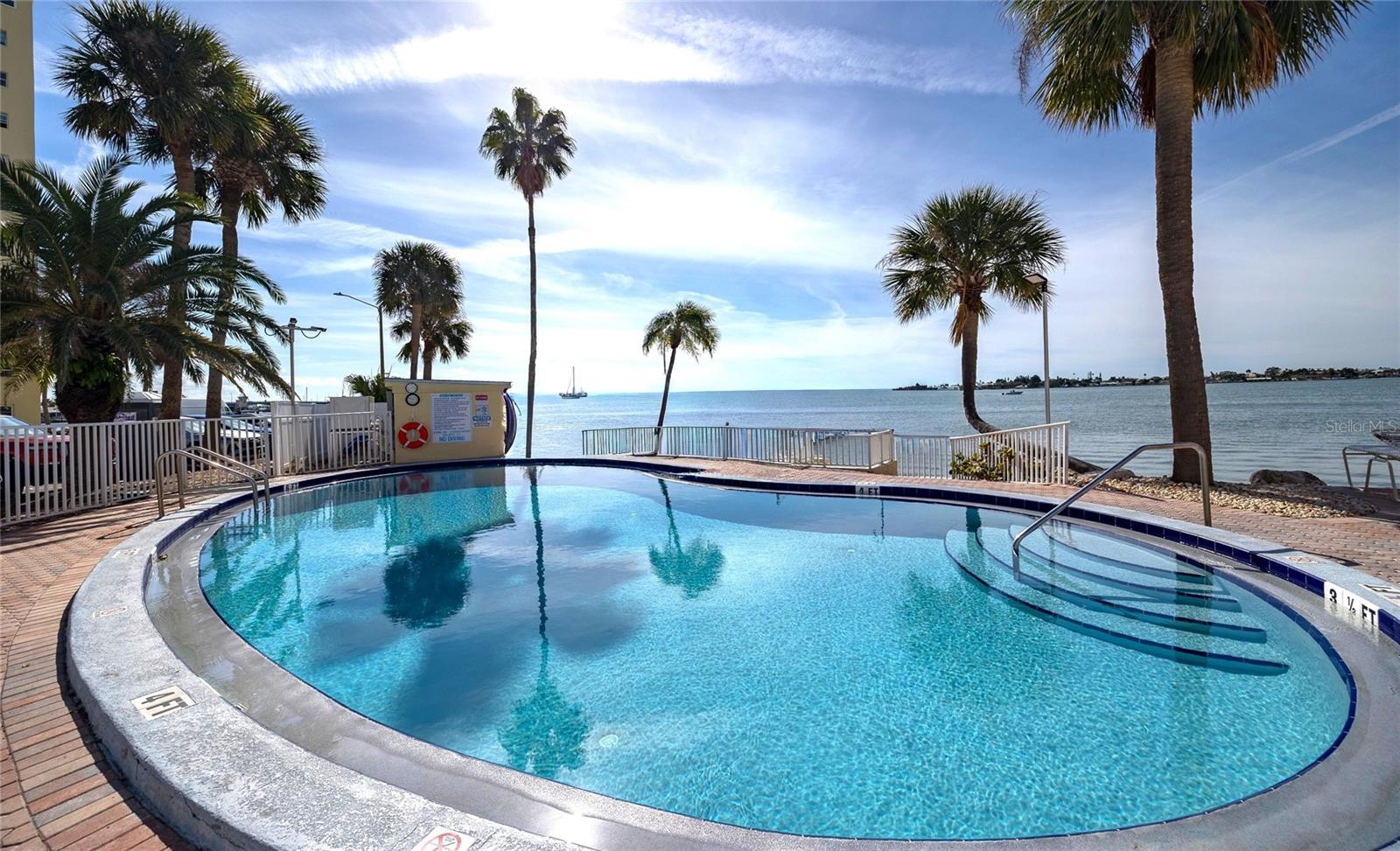 Image 36 of 60 For 4775 Cove Circle 1002