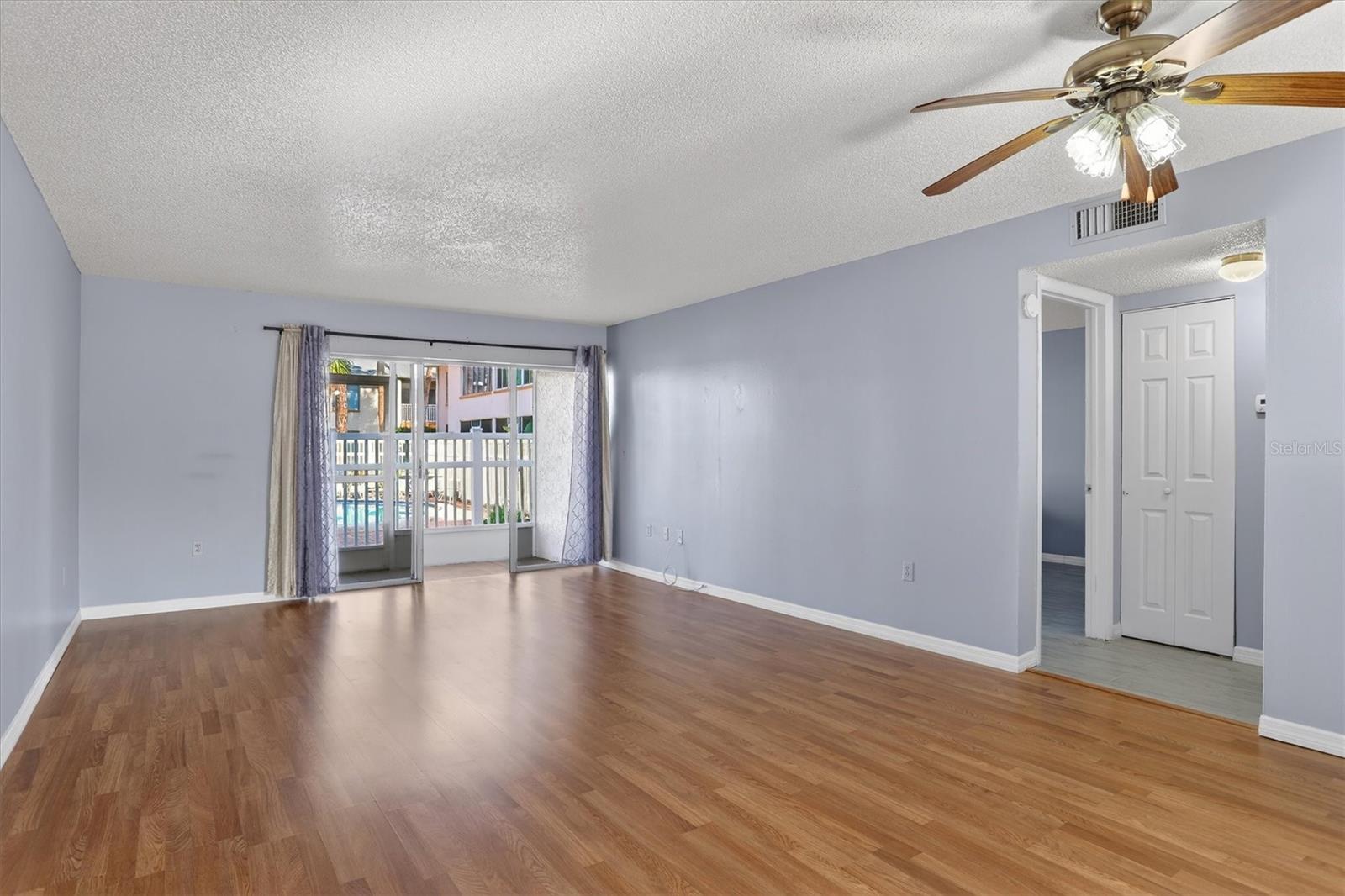 Image 8 of 19 For 511 99th Avenue N 102