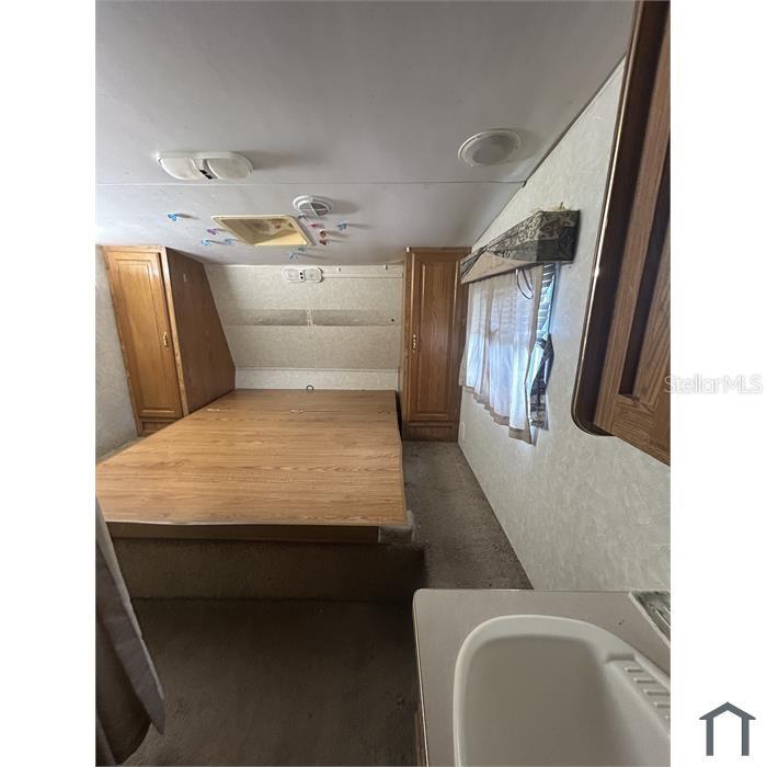 Image 4 of 7 For 3004 Yukon Street B