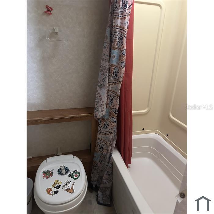 Image 6 of 7 For 3004 Yukon Street B