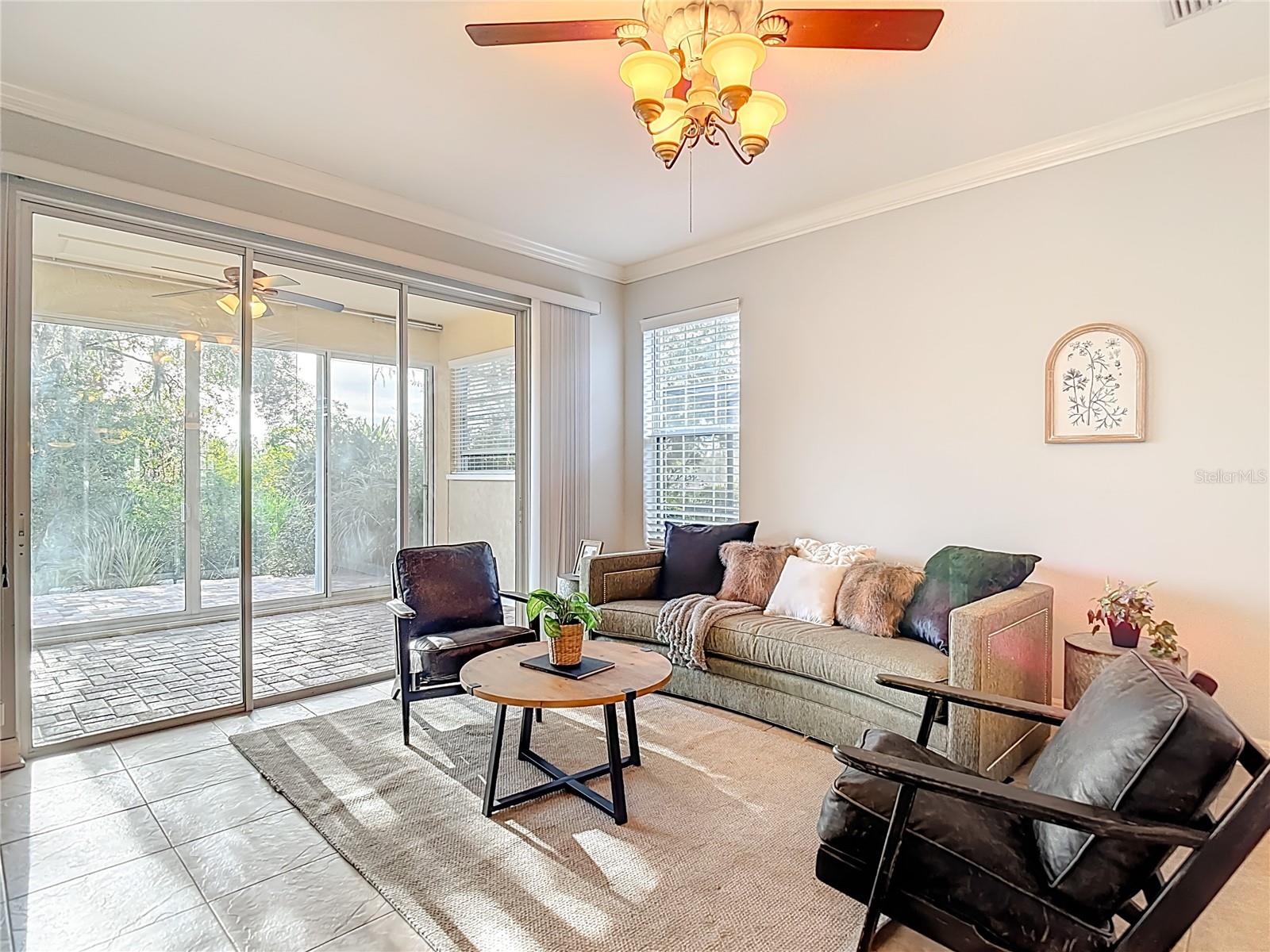 Listing photo id 15 for 7526 Deer Path Lane