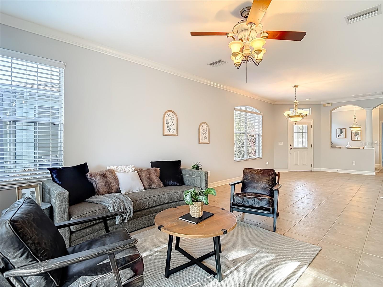 Listing photo id 17 for 7526 Deer Path Lane