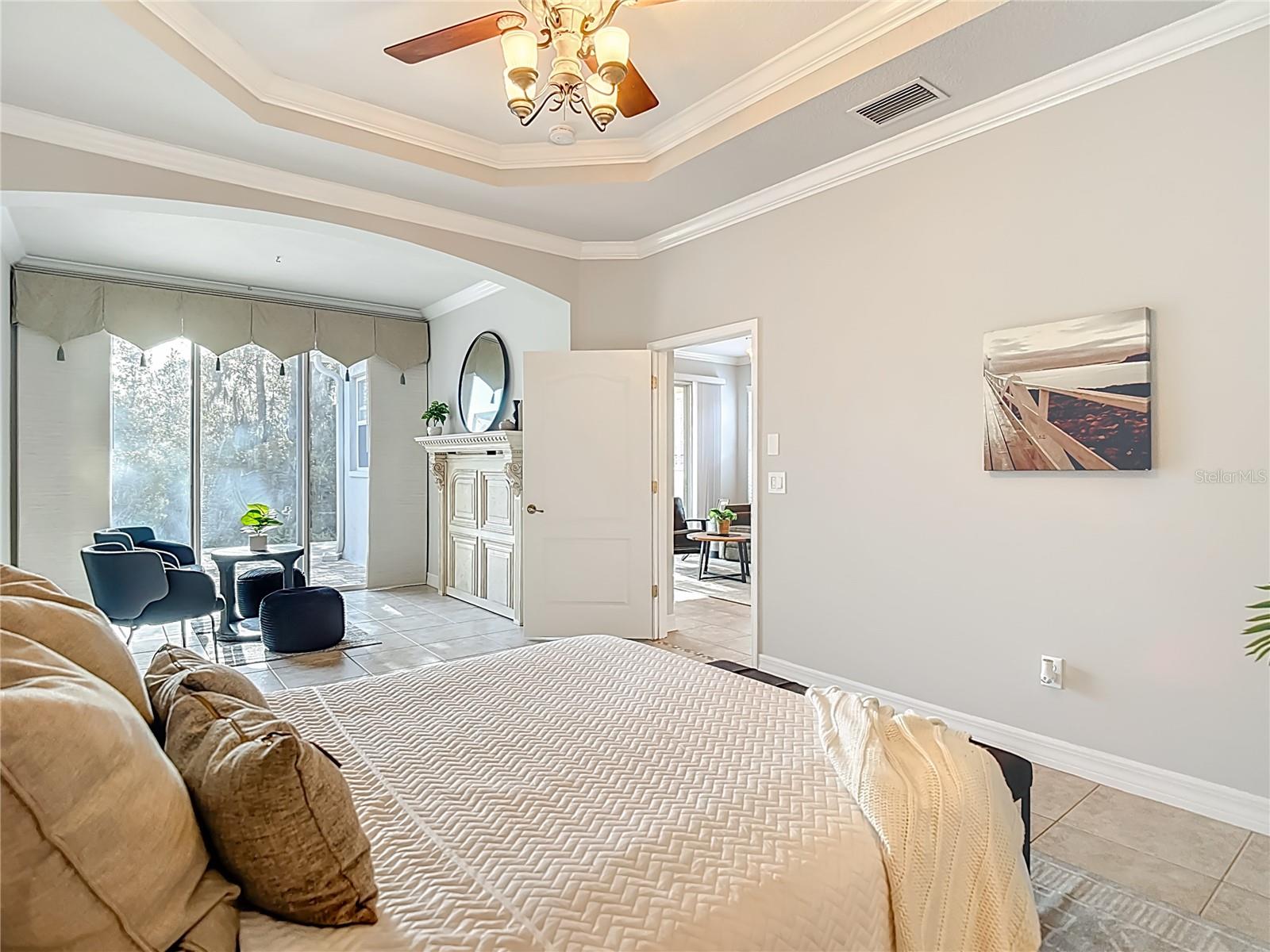 Listing photo id 21 for 7526 Deer Path Lane