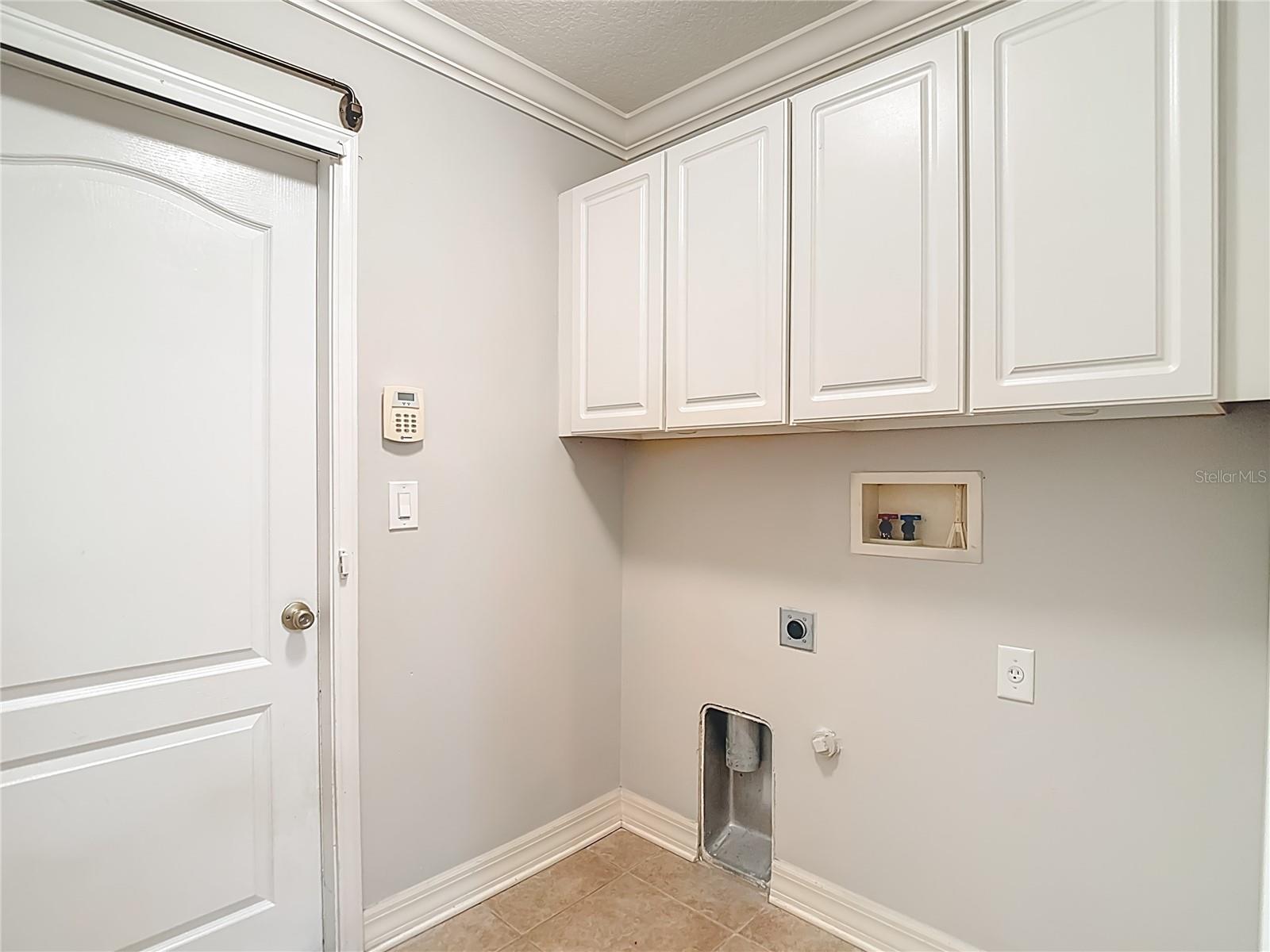 Listing photo id 33 for 7526 Deer Path Lane