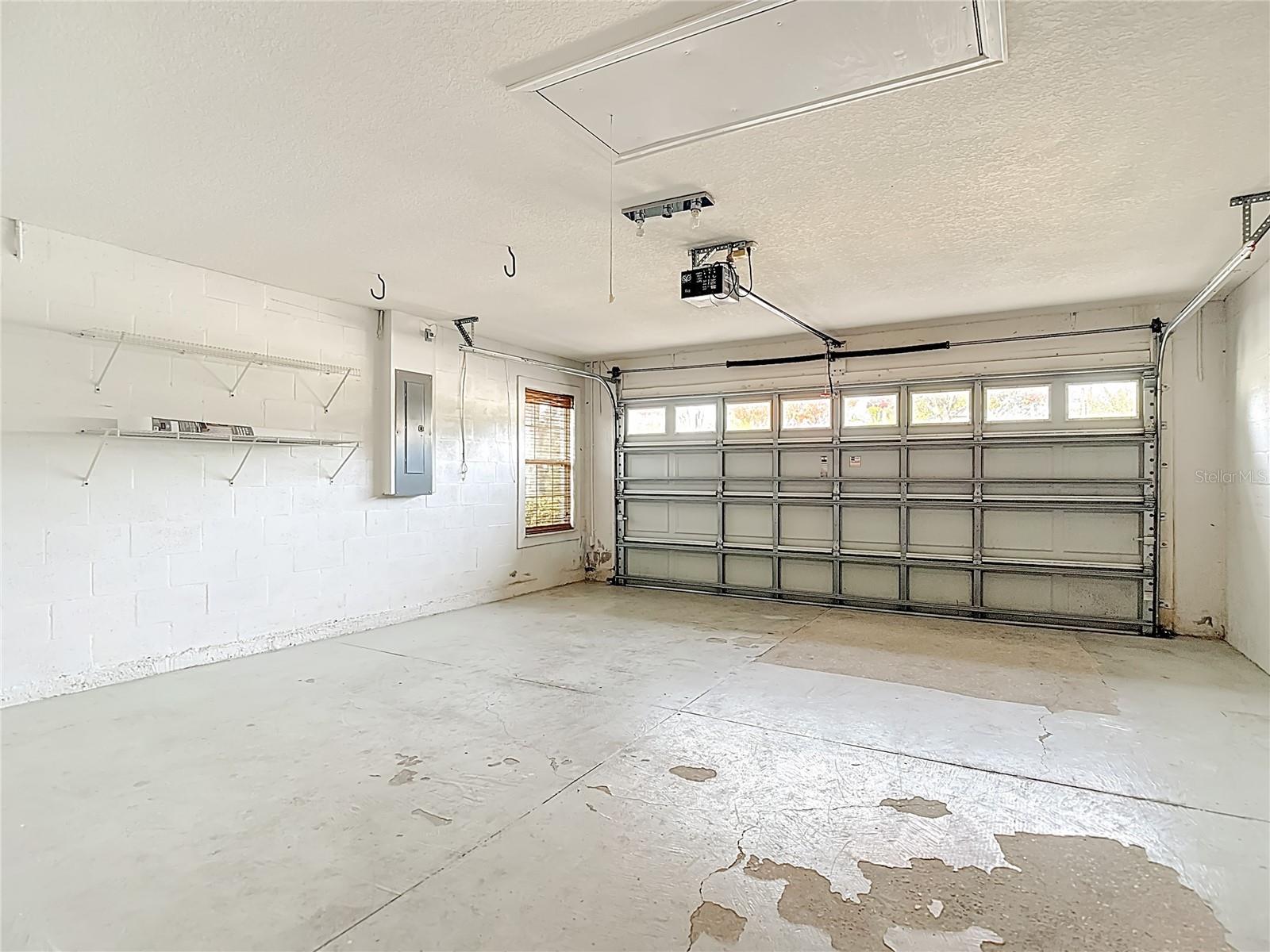 Listing photo id 34 for 7526 Deer Path Lane