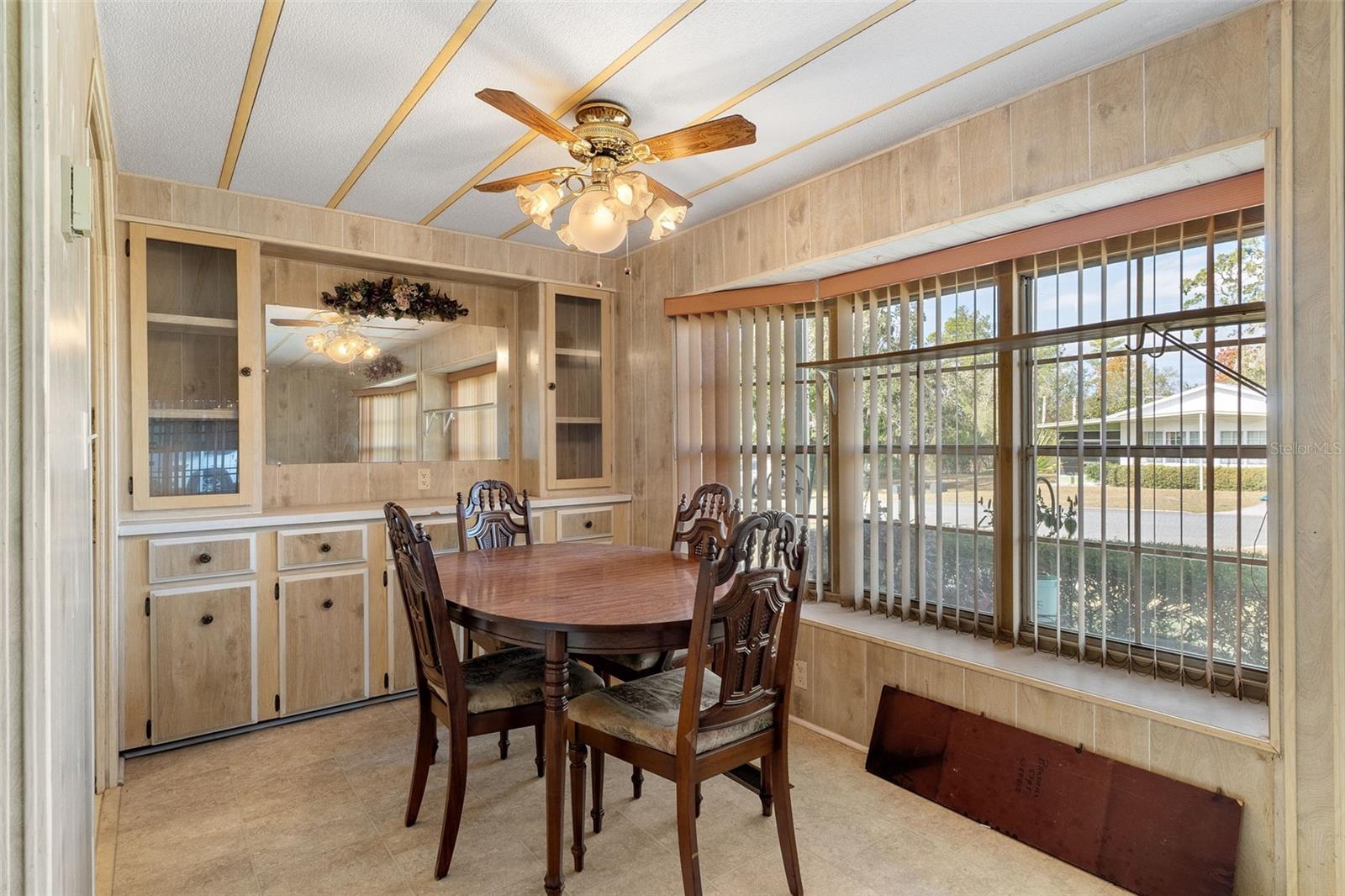 Image 11 of 43 For 12118 Fairway Avenue