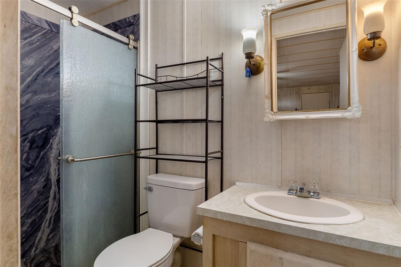 Image 20 of 43 For 12118 Fairway Avenue