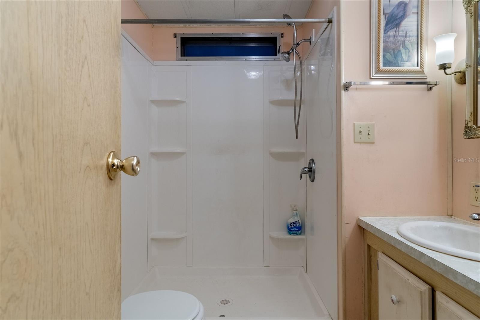 Image 26 of 43 For 12118 Fairway Avenue