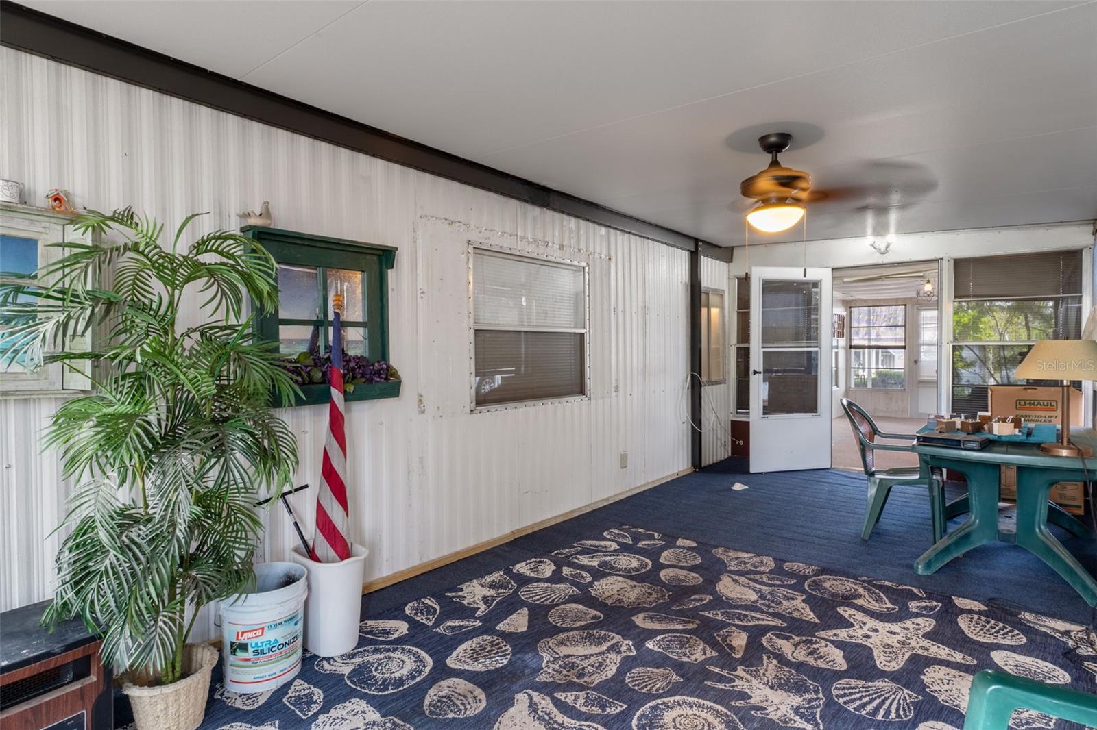 Image 33 of 43 For 12118 Fairway Avenue