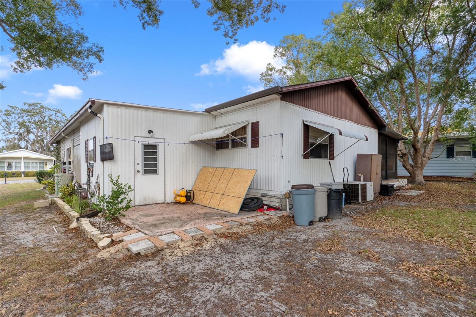 Image 36 of 43 For 12118 Fairway Avenue