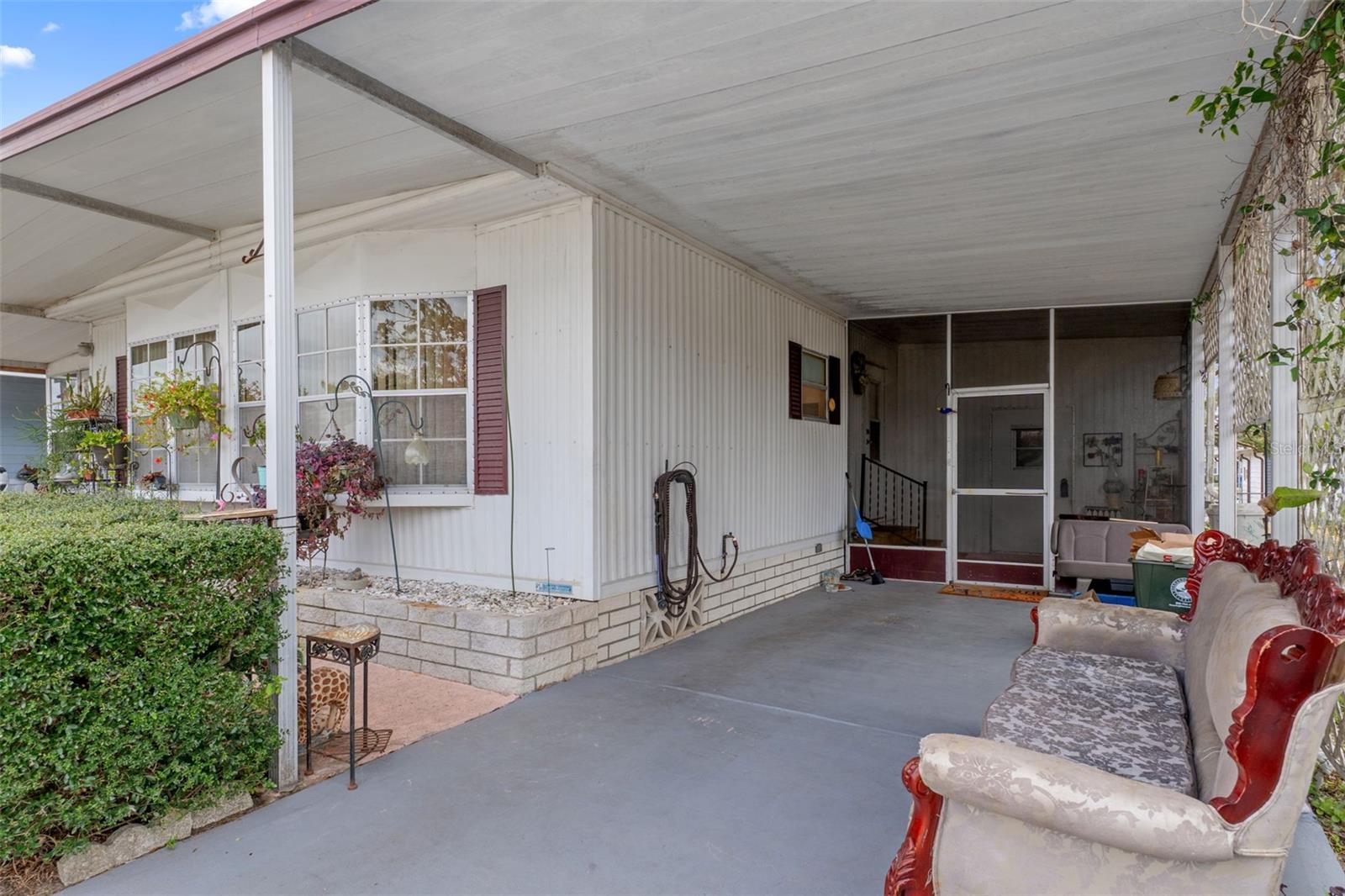 Image 4 of 43 For 12118 Fairway Avenue