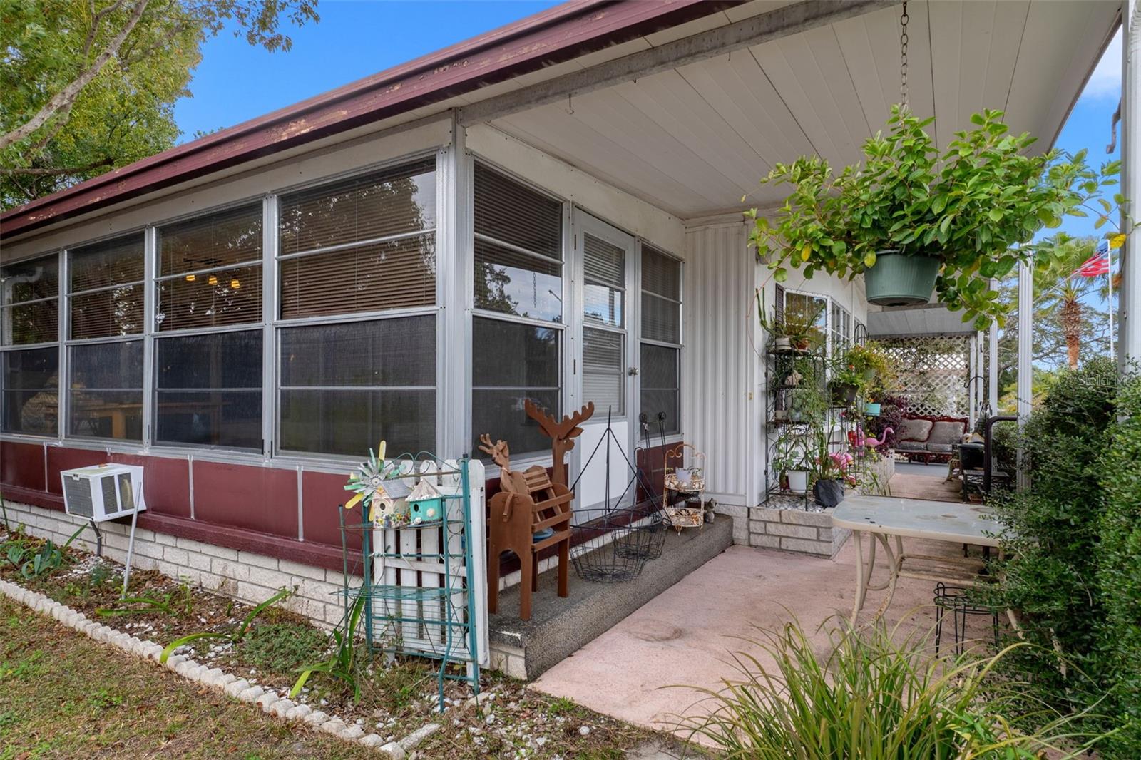 Image 6 of 43 For 12118 Fairway Avenue