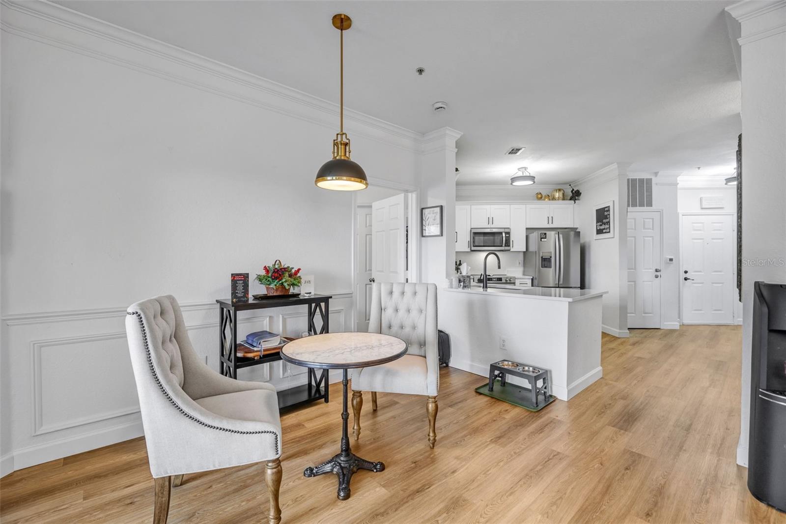 Image 17 of 34 For 4309 Bayside Village Drive 101