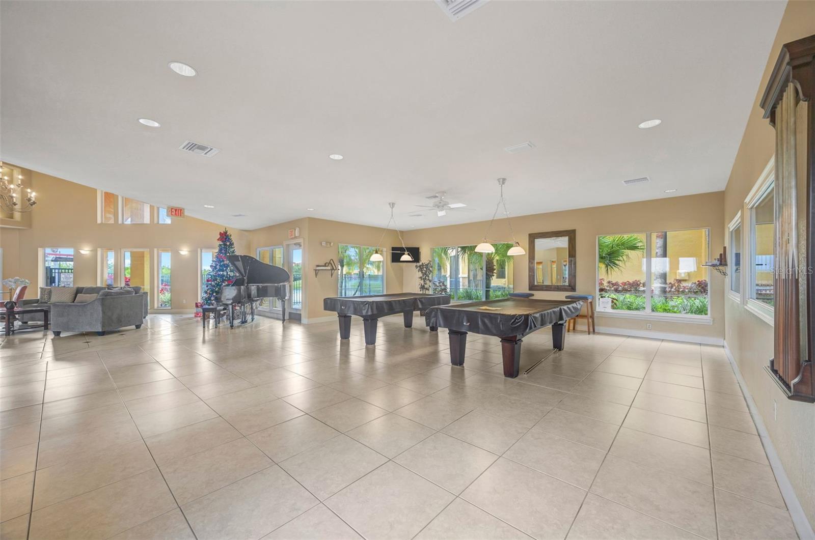 Image 28 of 34 For 4309 Bayside Village Drive 101