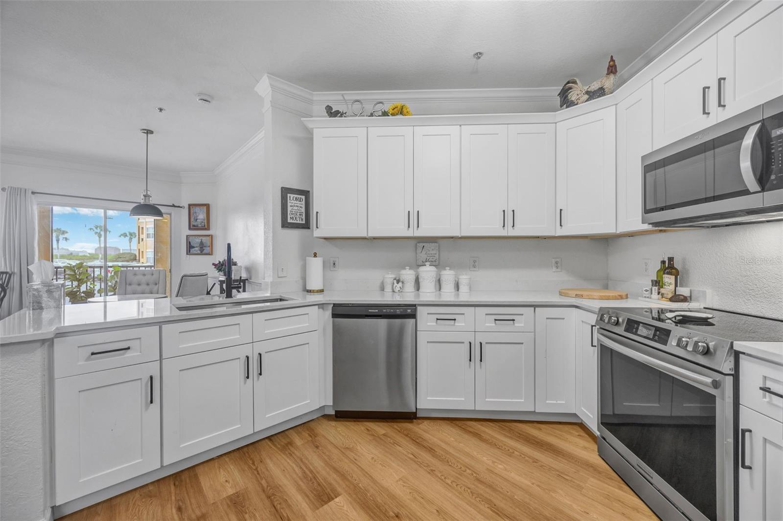 Image 5 of 34 For 4309 Bayside Village Drive 101