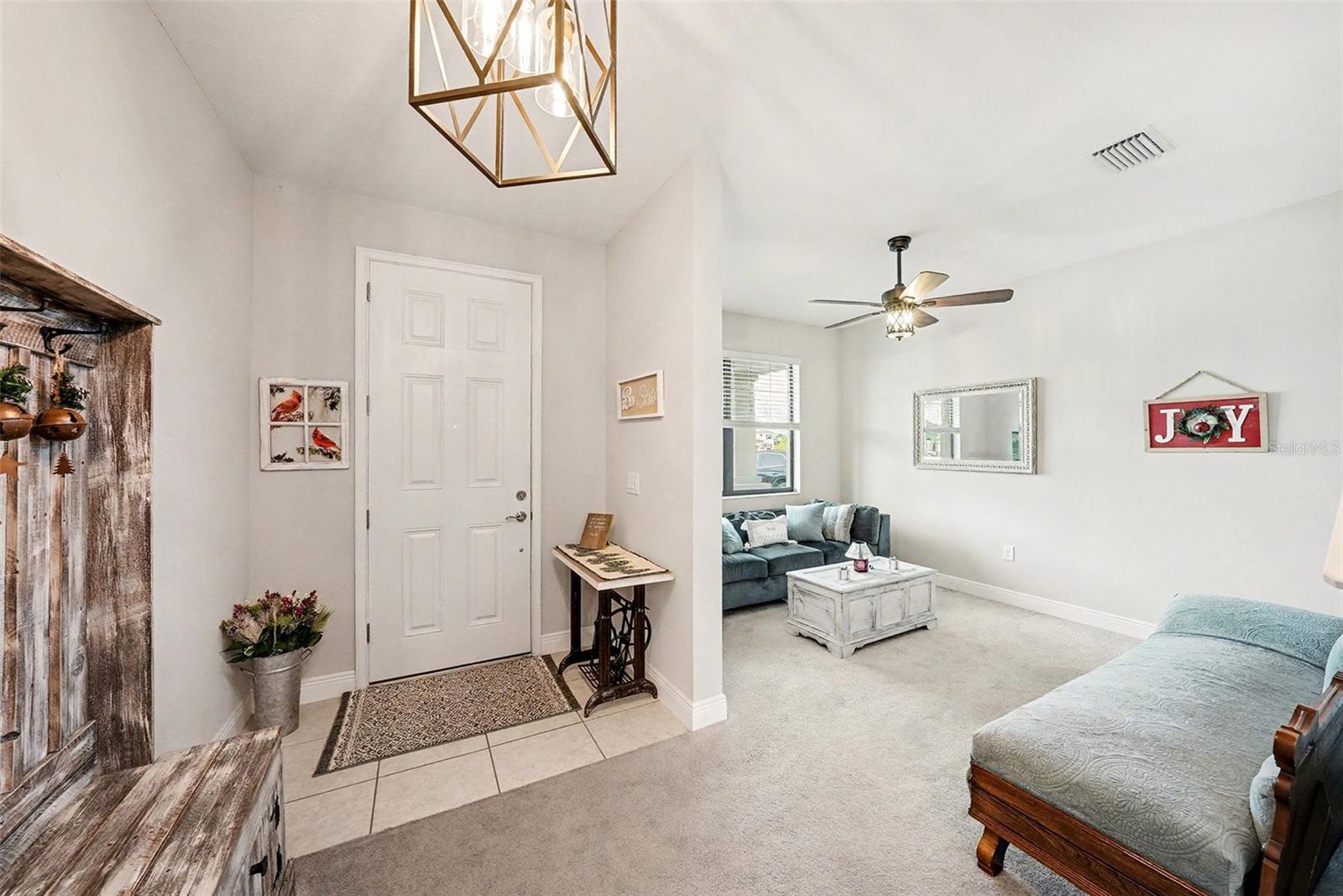 Listing photo id 1 for 13638 Moosehead Circle