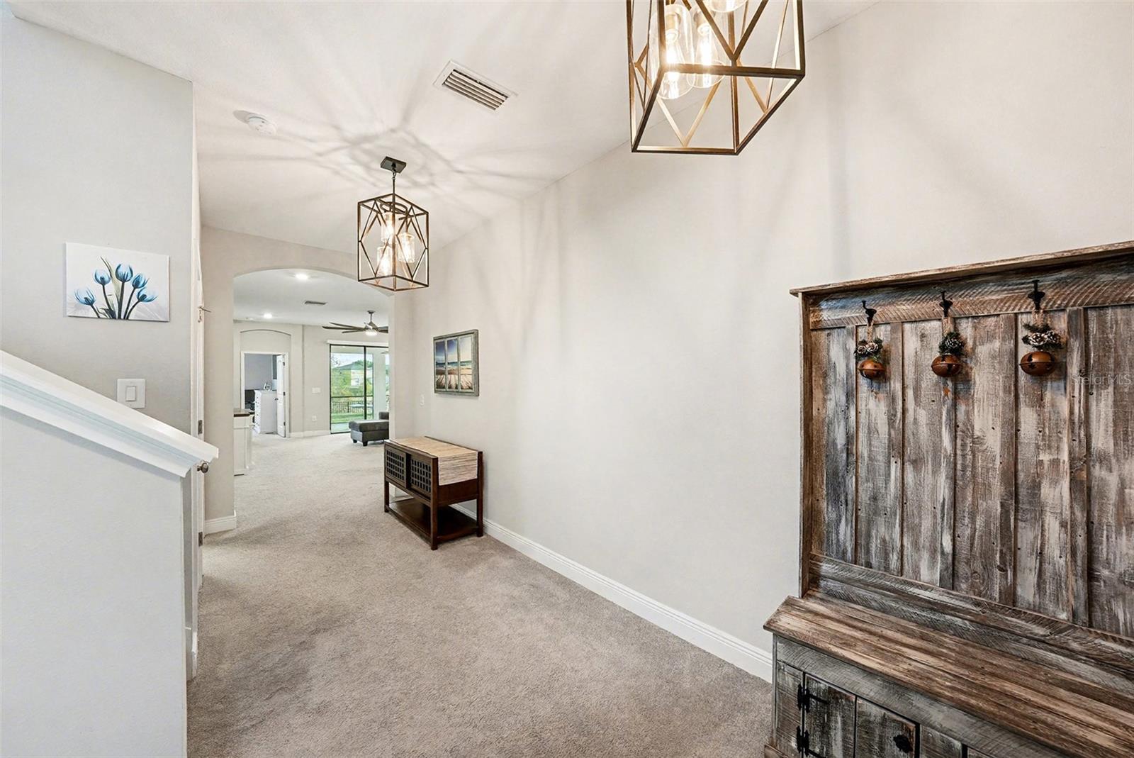 Listing photo id 3 for 13638 Moosehead Circle