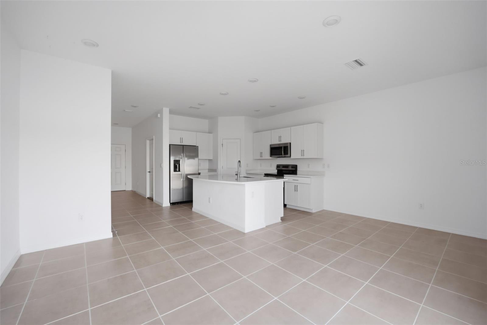 Image 7 of 32 For 2407 Paravane Way