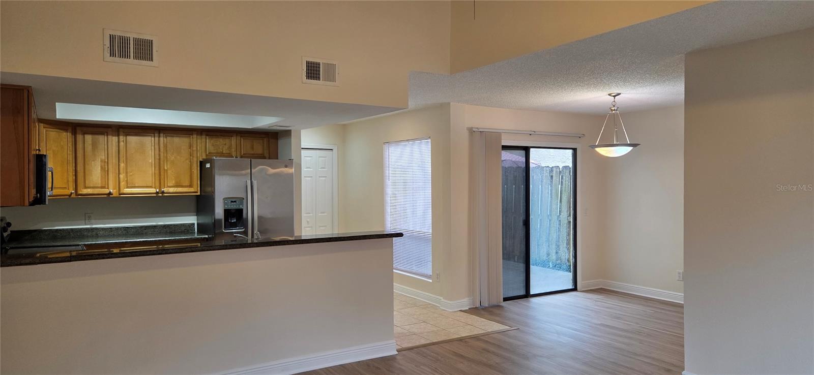 Image 4 of 24 For 6262 142nd Avenue 1310