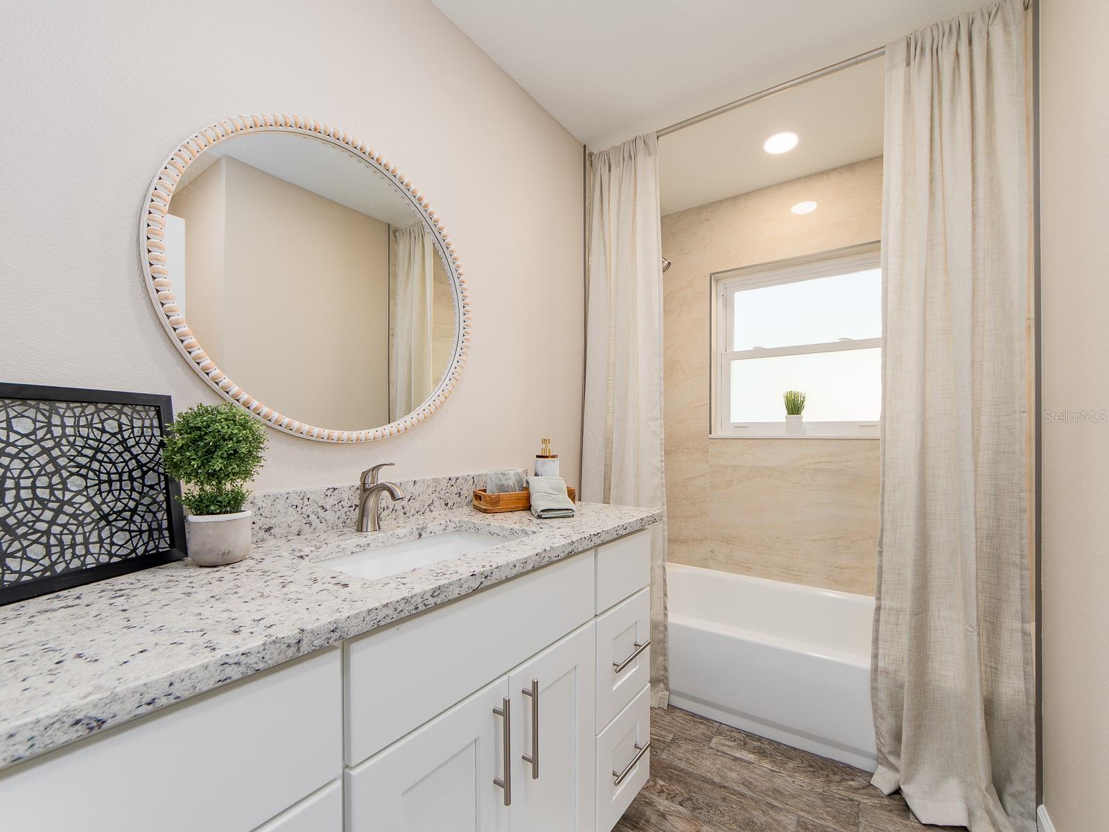 Listing photo id 26 for 12446 88th Avenue