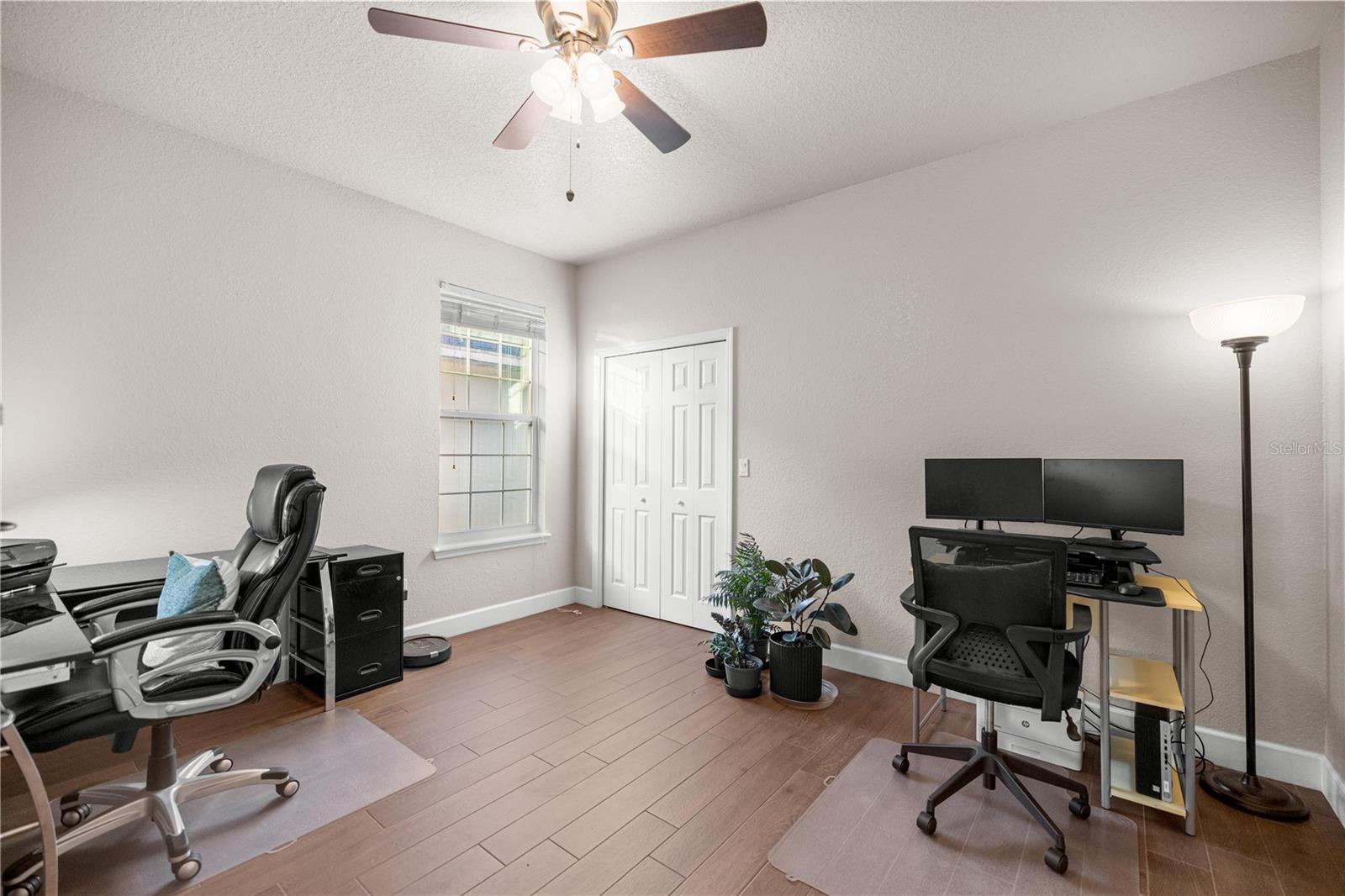 Image 12 of 32 For 2120 37th Court