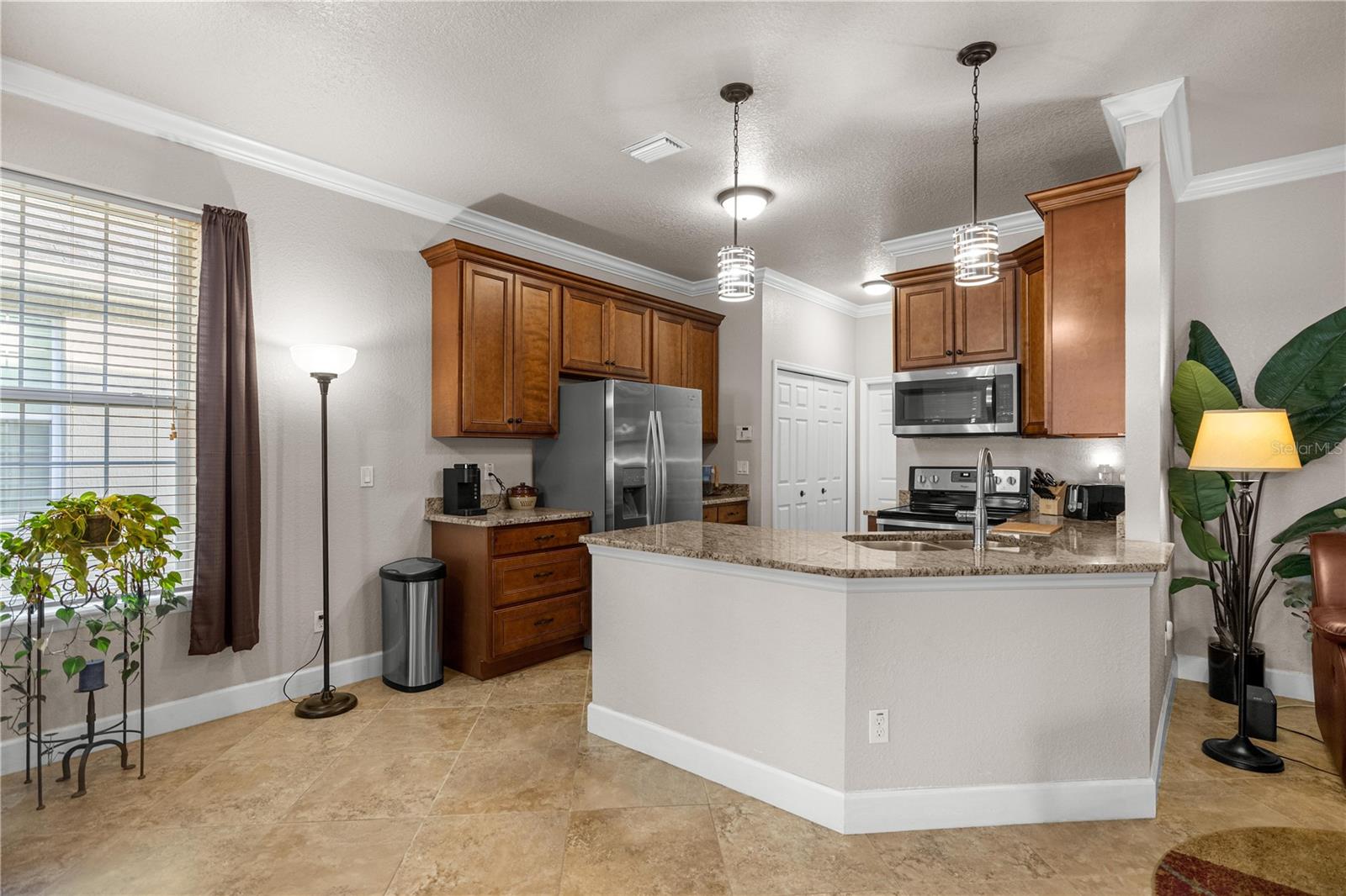 Image 15 of 32 For 2120 37th Court