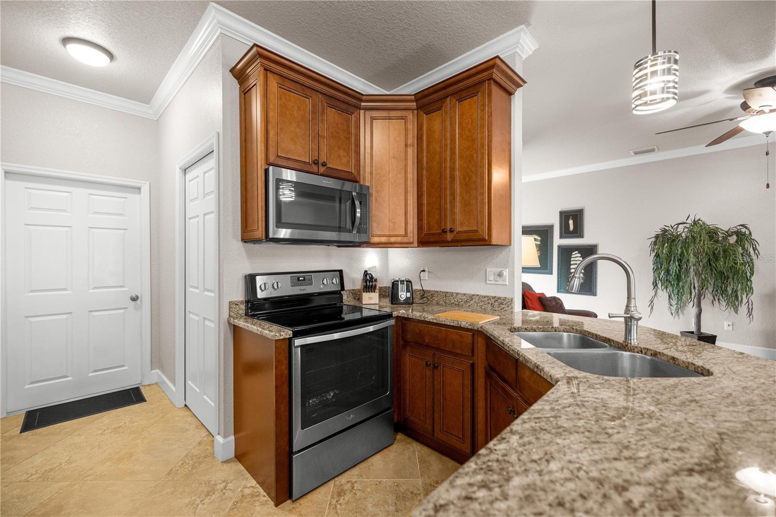 Image 21 of 32 For 2120 37th Court