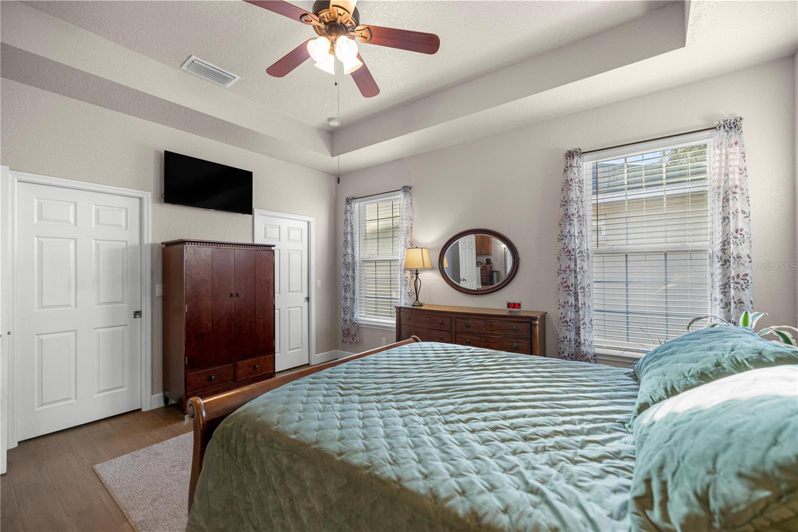 Image 5 of 32 For 2120 37th Court