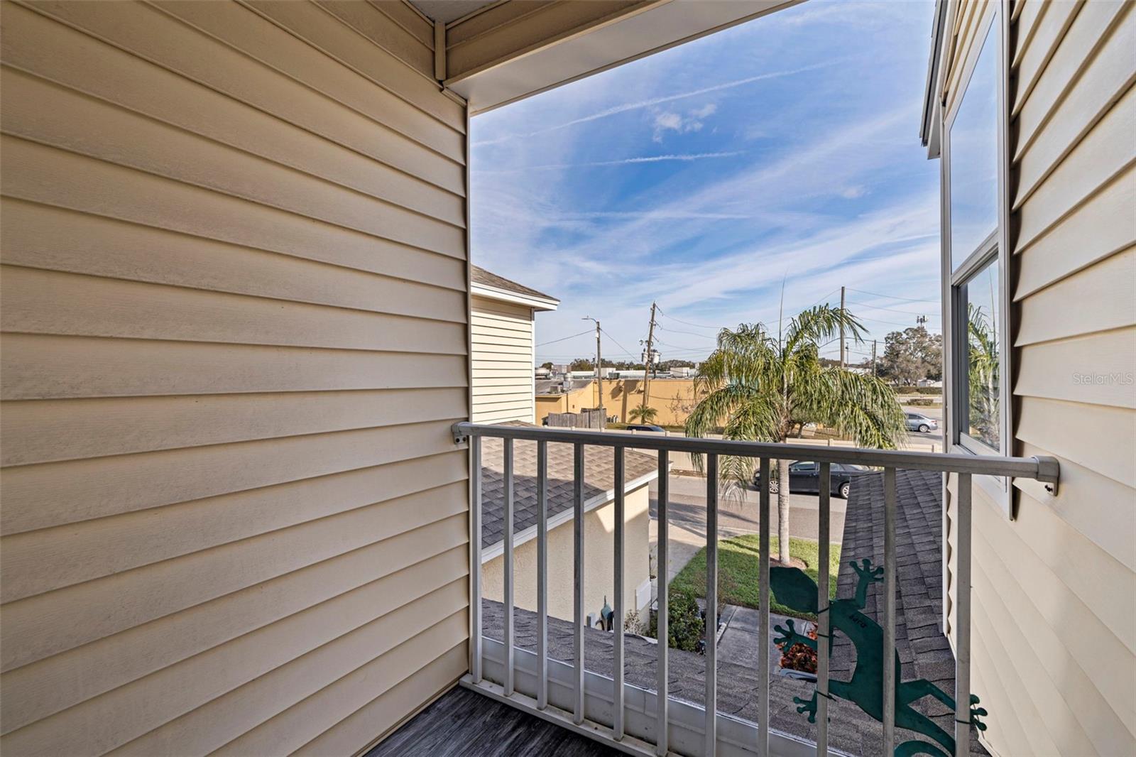 Image 23 of 50 For 1050 Starkey Road 602