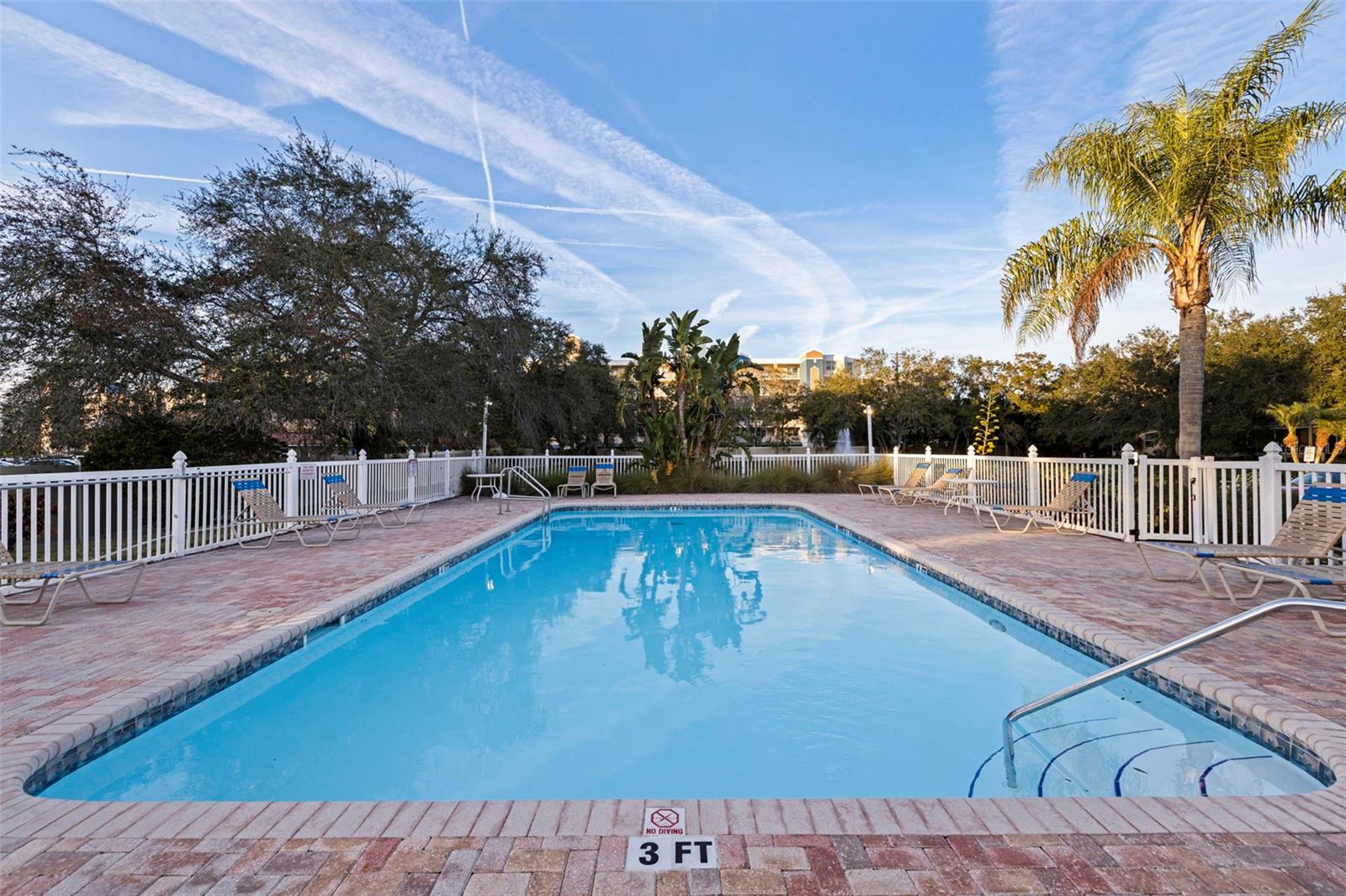 Image 36 of 50 For 1050 Starkey Road 602