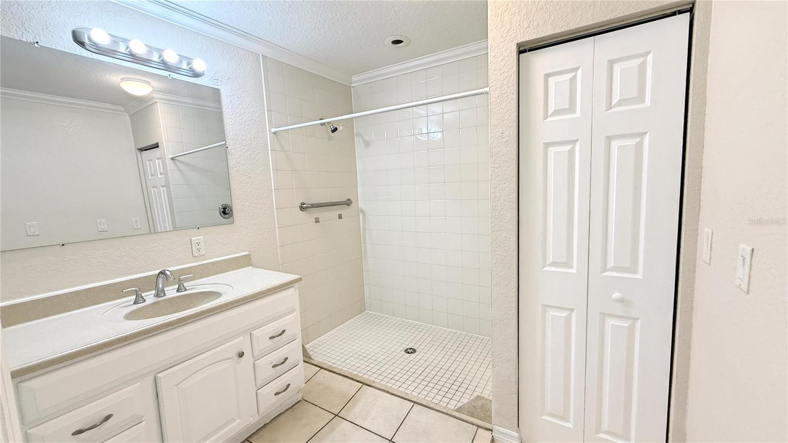 Image 11 of 12 For 3308 3rd Avenue W