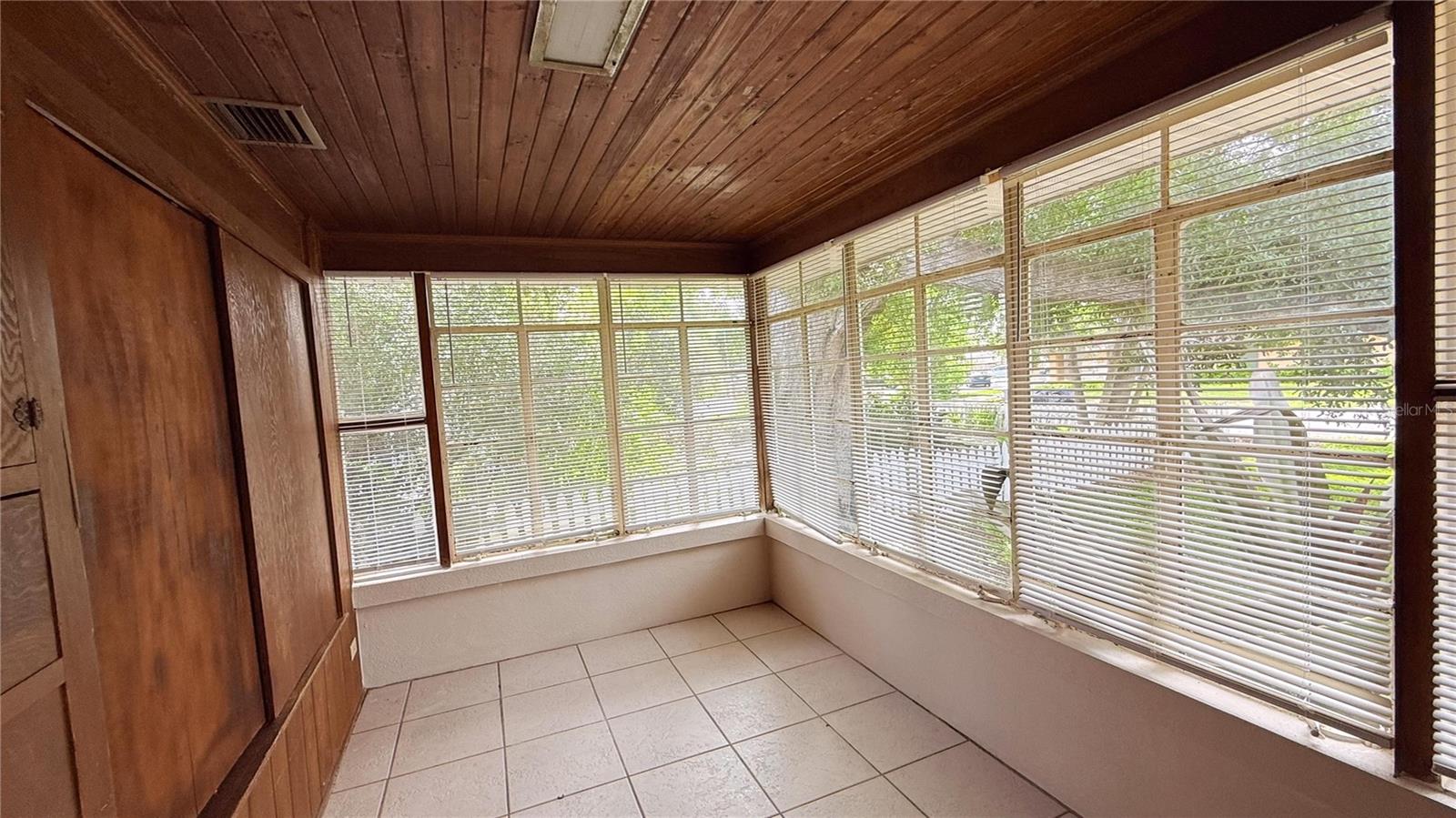 Image 4 of 12 For 3308 3rd Avenue W