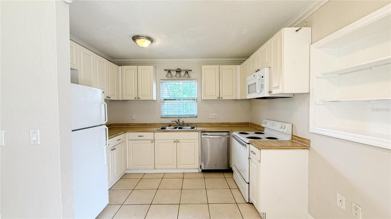 Image 9 of 12 For 3308 3rd Avenue W