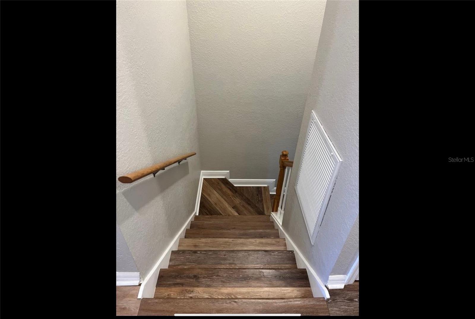 Image 7 of 23 For 2920 El Prado Boulevard 1