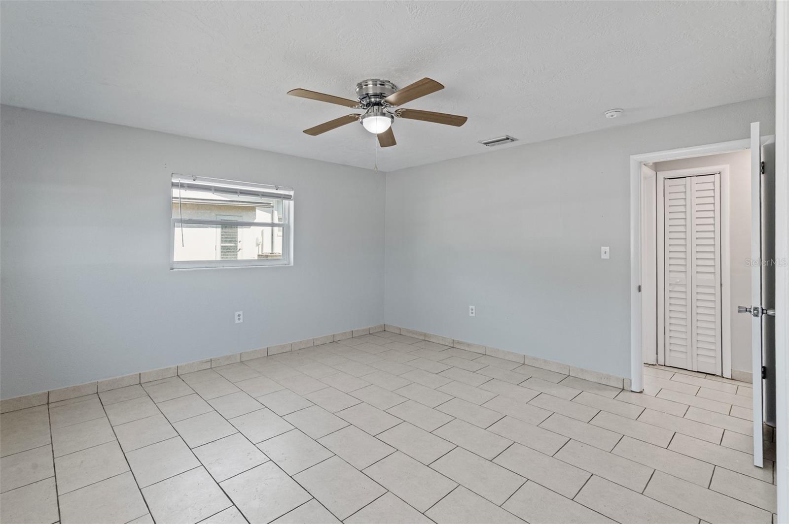 Listing photo id 17 for 53 Jefferson Street