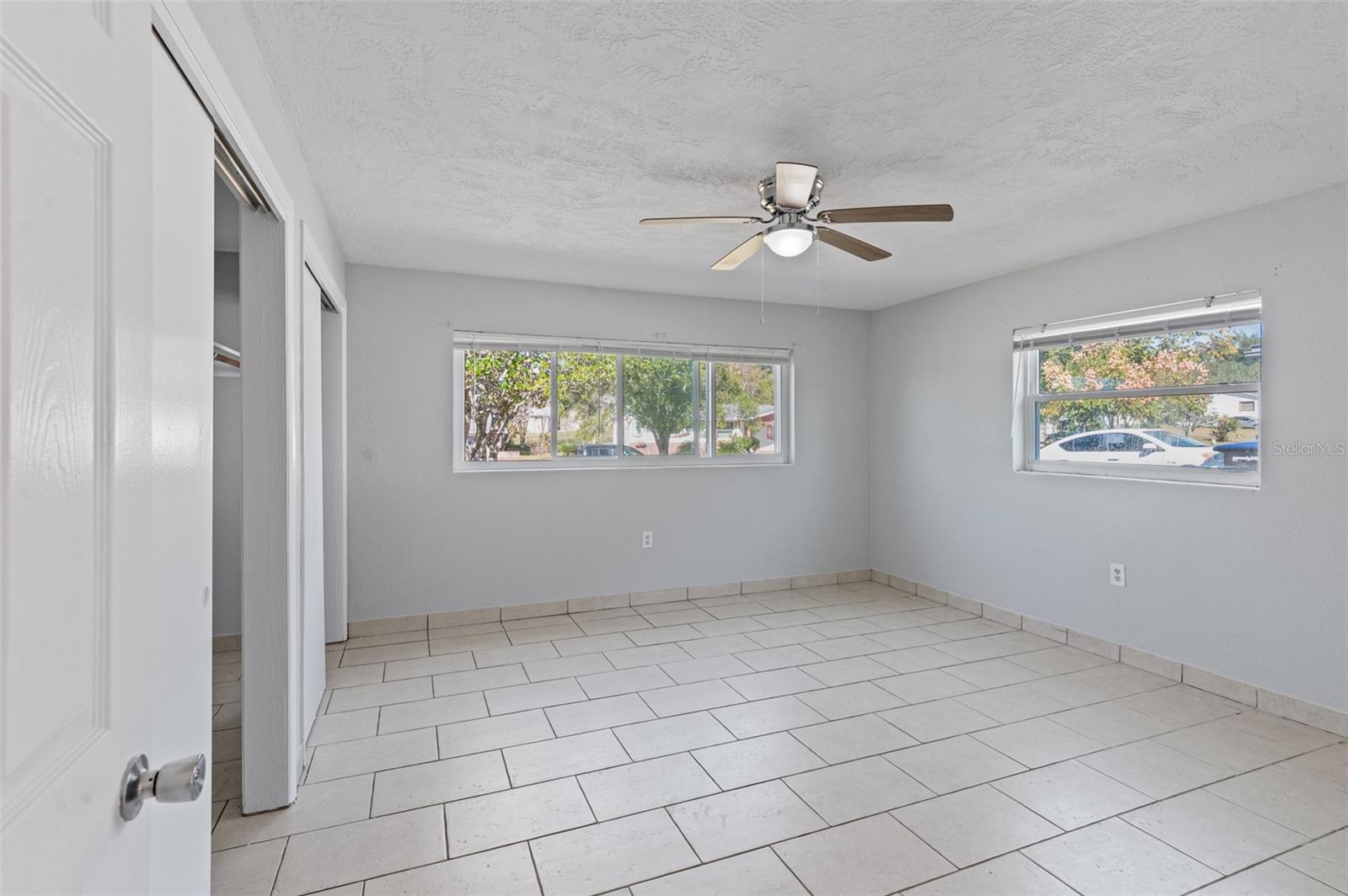 Listing photo id 19 for 53 Jefferson Street