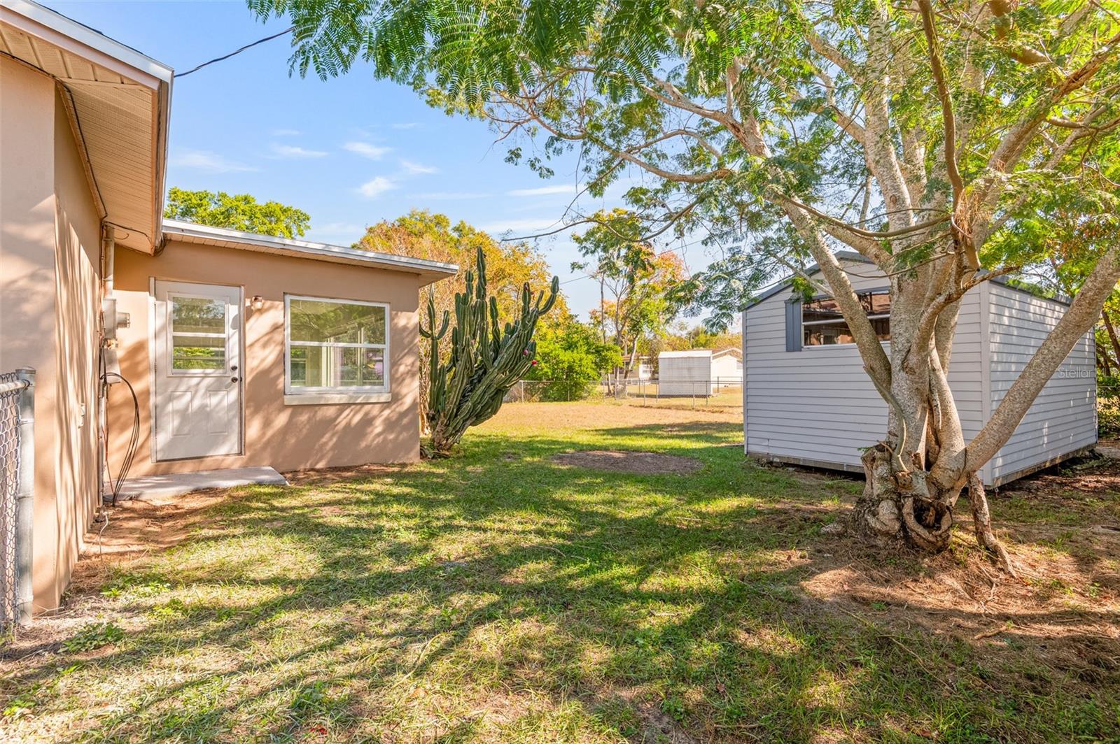 Listing photo id 30 for 53 Jefferson Street