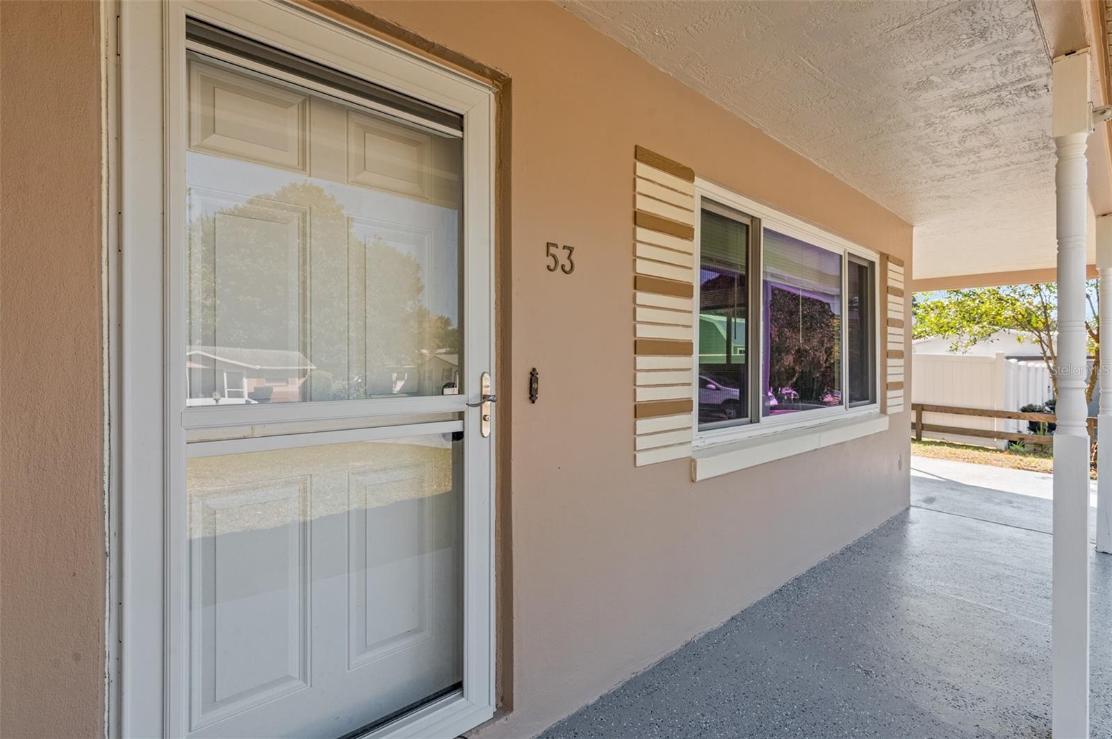 Listing photo id 3 for 53 Jefferson Street