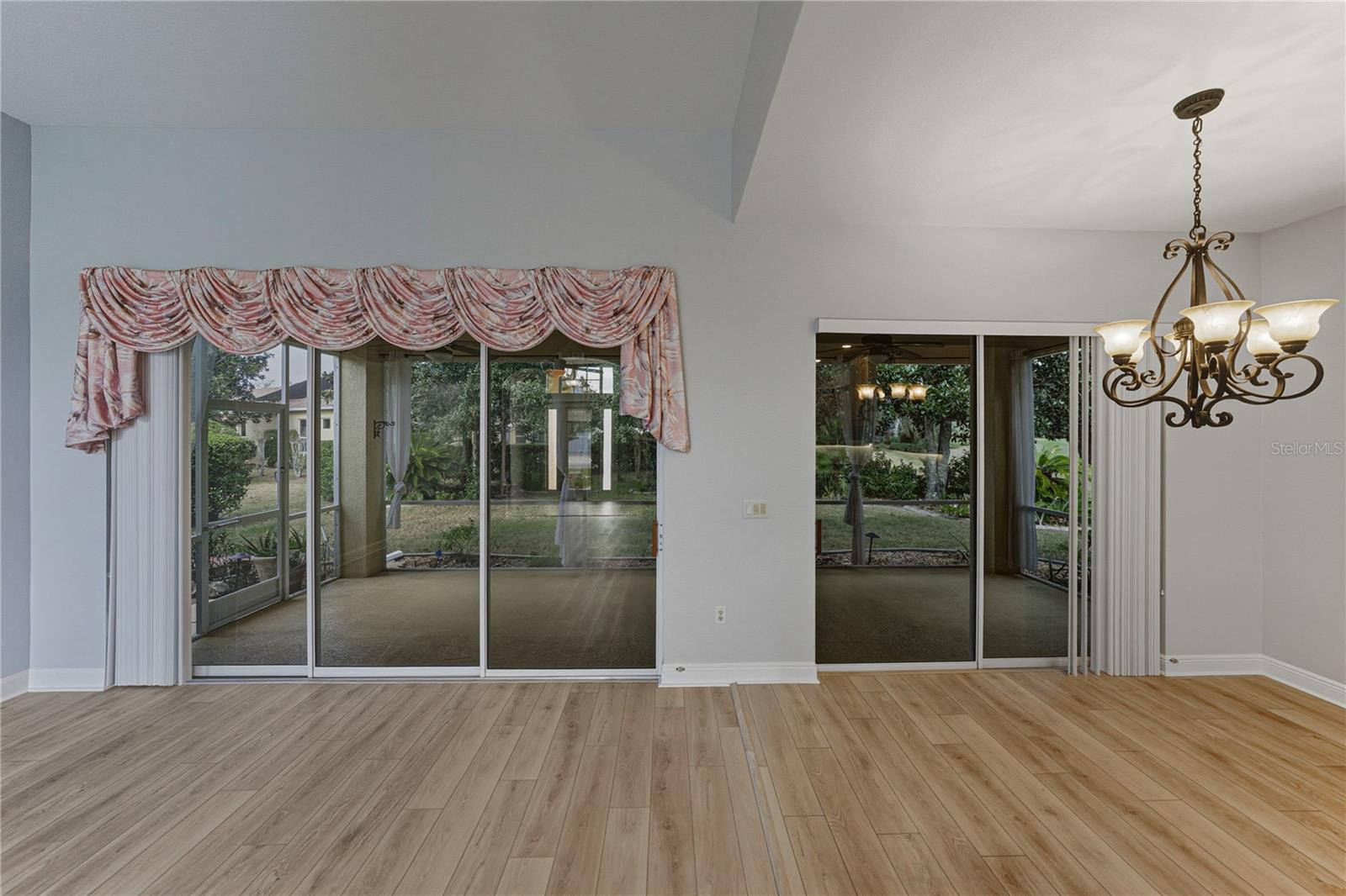 Image 16 of 72 For 8725 Mississippi Run