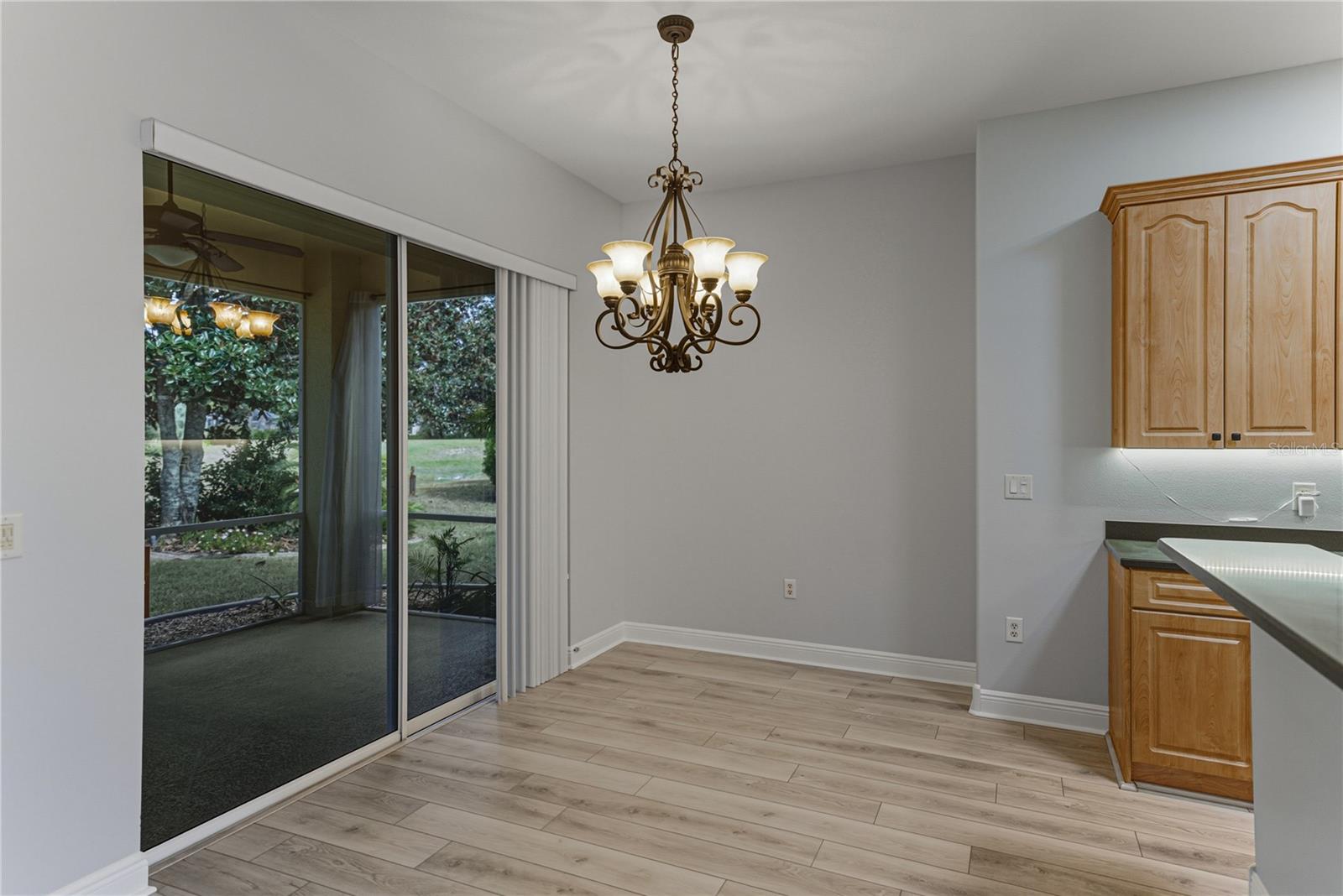 Image 24 of 72 For 8725 Mississippi Run